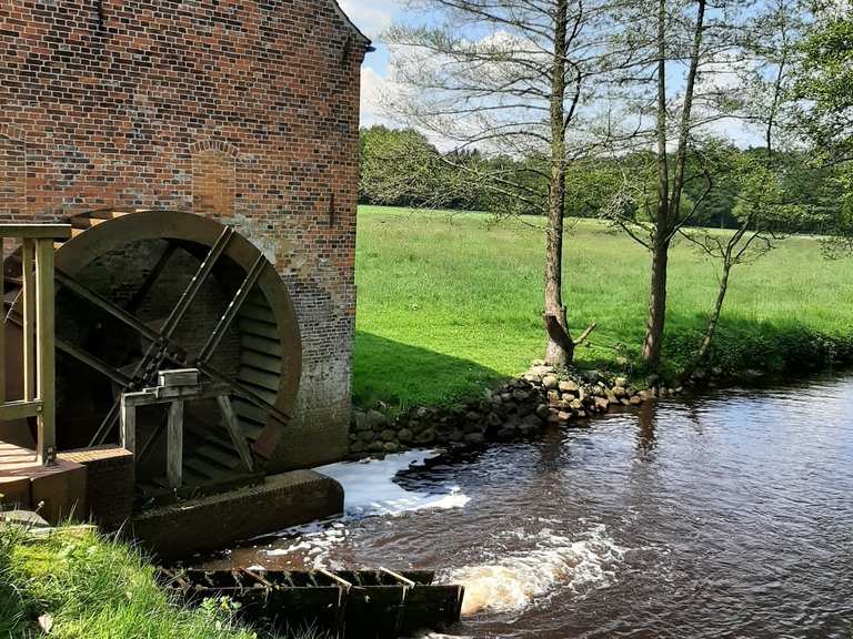 Die Wassermühle von Bademühlen mit ihren Teichen Radtouren und