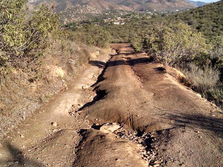 Otay Mountain Truck Trail - San Diego County, Kalifornien | Lauf ...
