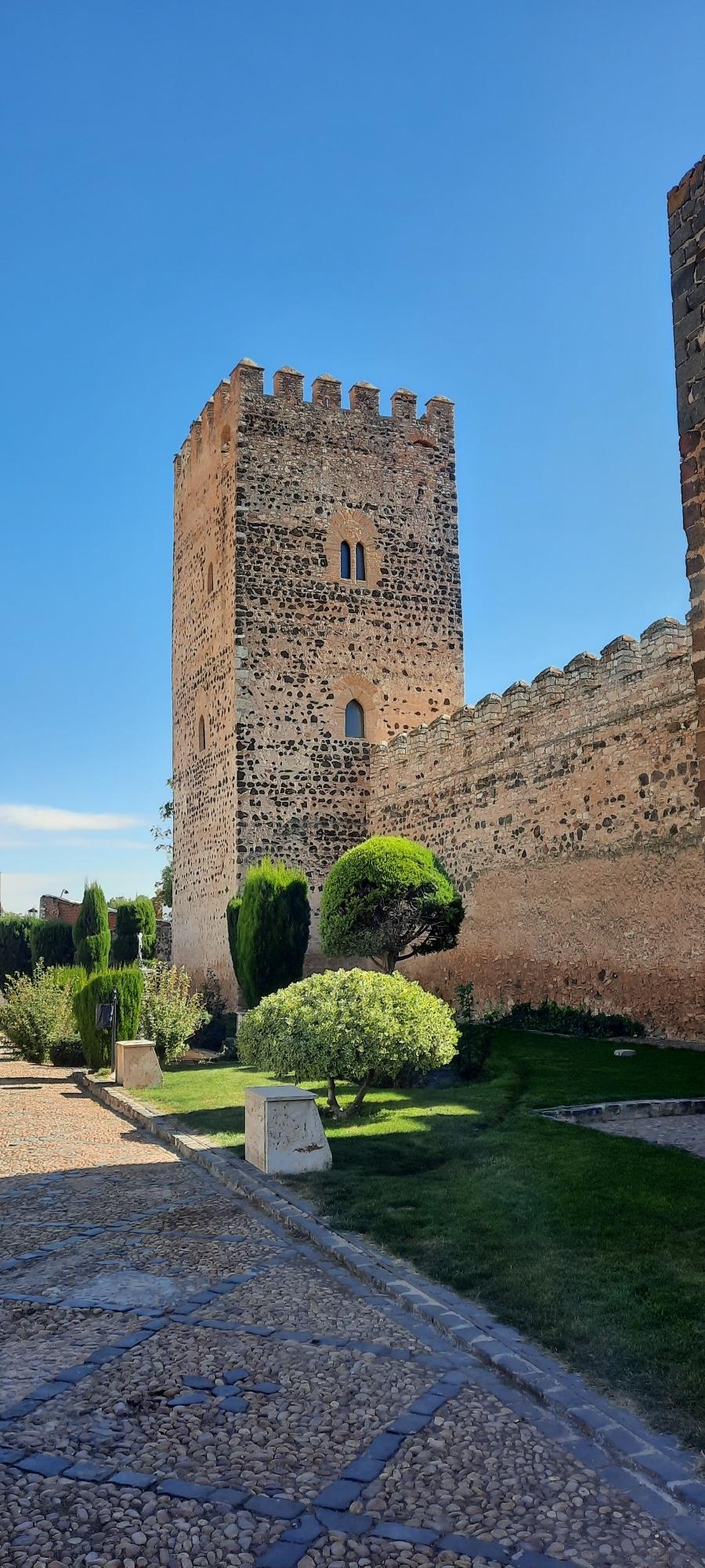 Attractions and Places To See around Manzanares - Top 20 | Komoot