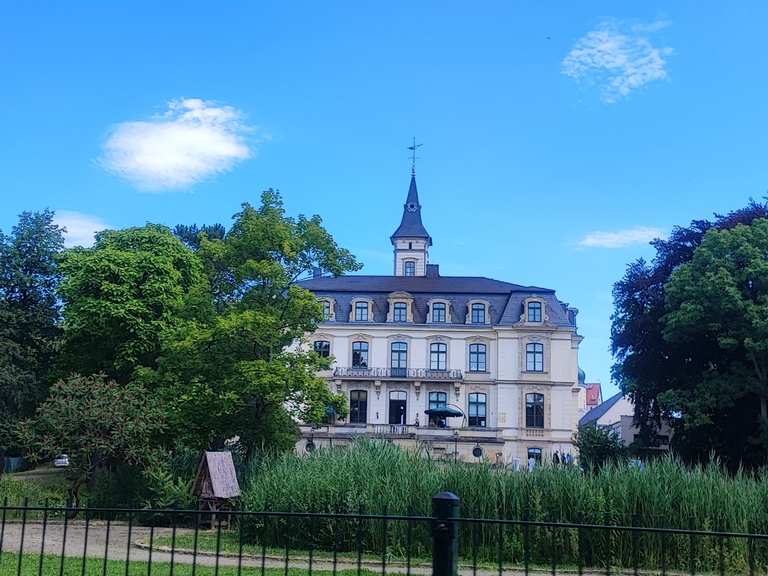 Schönfelder Schloss Radtouren und Radwege komoot