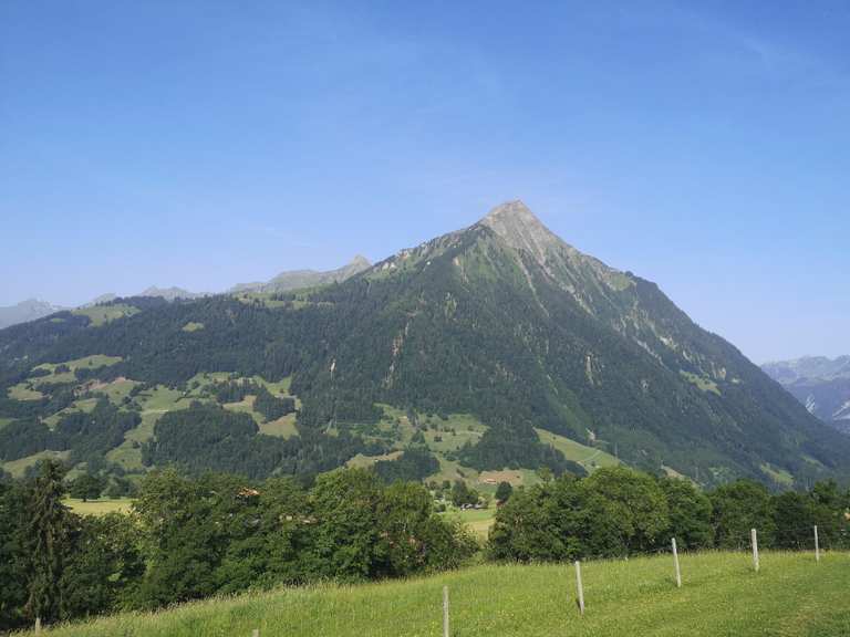 Aeschi bei Spiez - Interlaken circular bench trail | hike | Komoot