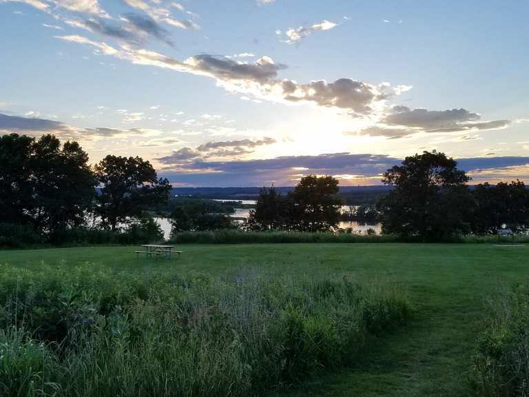Mississippi River Greenway and Schaar's Bluff Loop | hike | Komoot