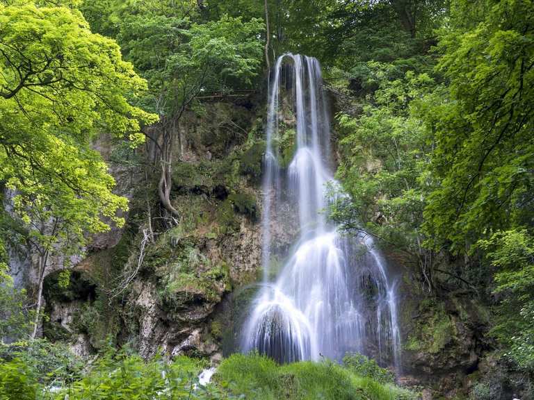 Komoot-Vorschau: Urach Waterfall – Hiking & Cycling Routes | Komoot