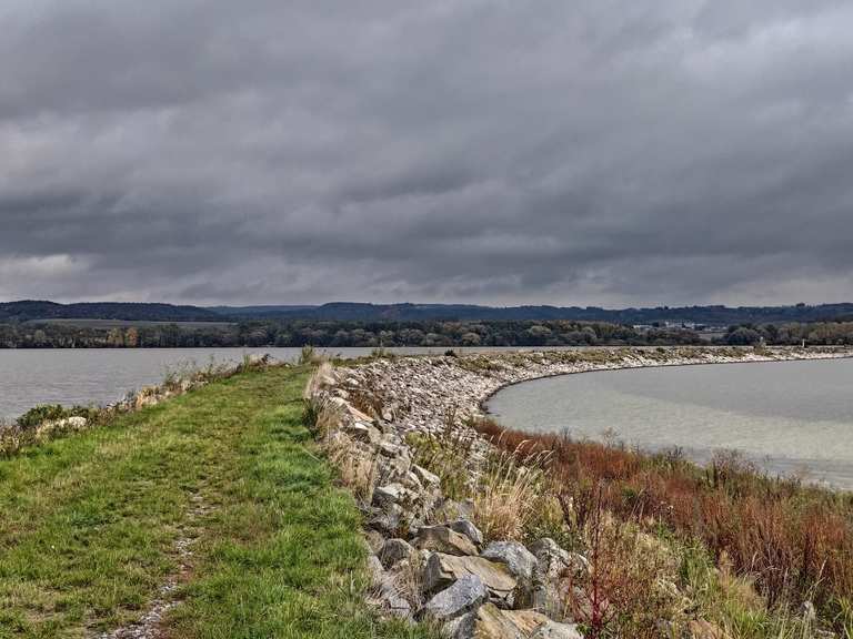 Dividing Dam of the Rozkoš Reservoir – Cycling Routes & How to Get ...
