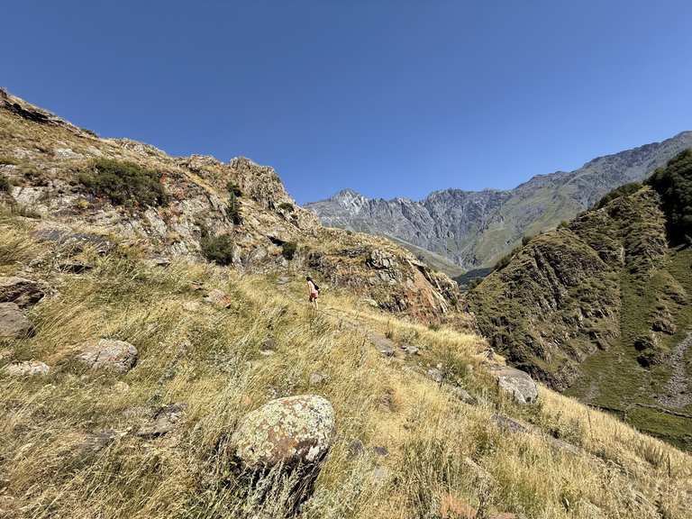 Steiler Weg nach oben: Wanderungen und Rundwege | komoot