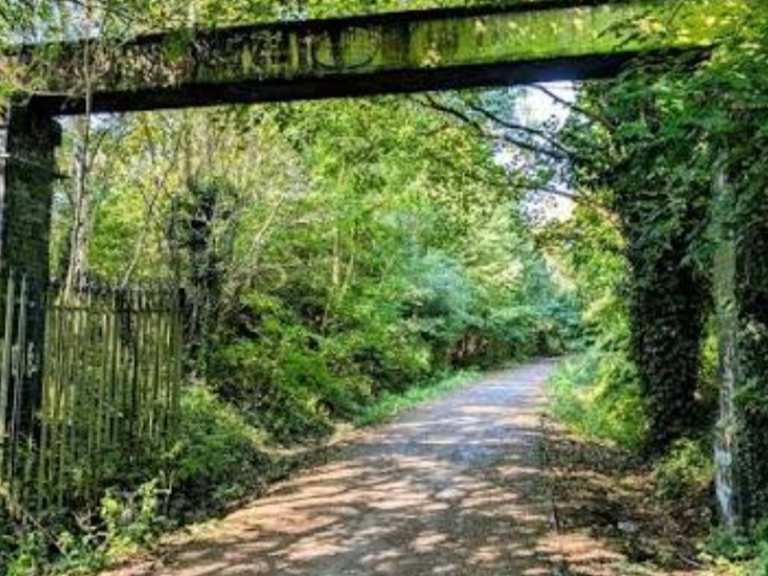 Roe Green Loopline and Broadoak Park – Cycling Routes & How to Get ...