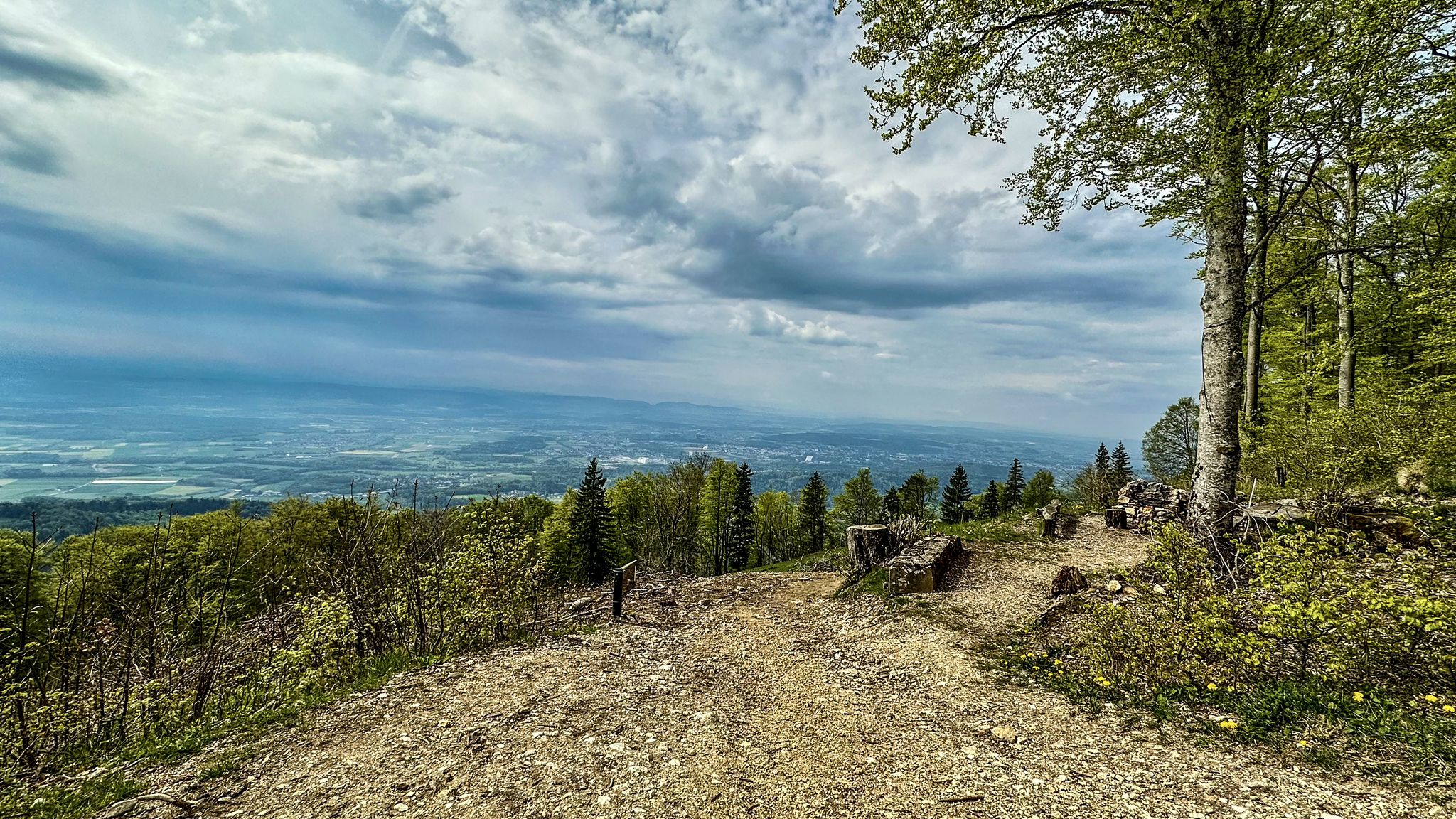 ...ein chilliger Platz mit toller Aussicht und Feuerstelle...