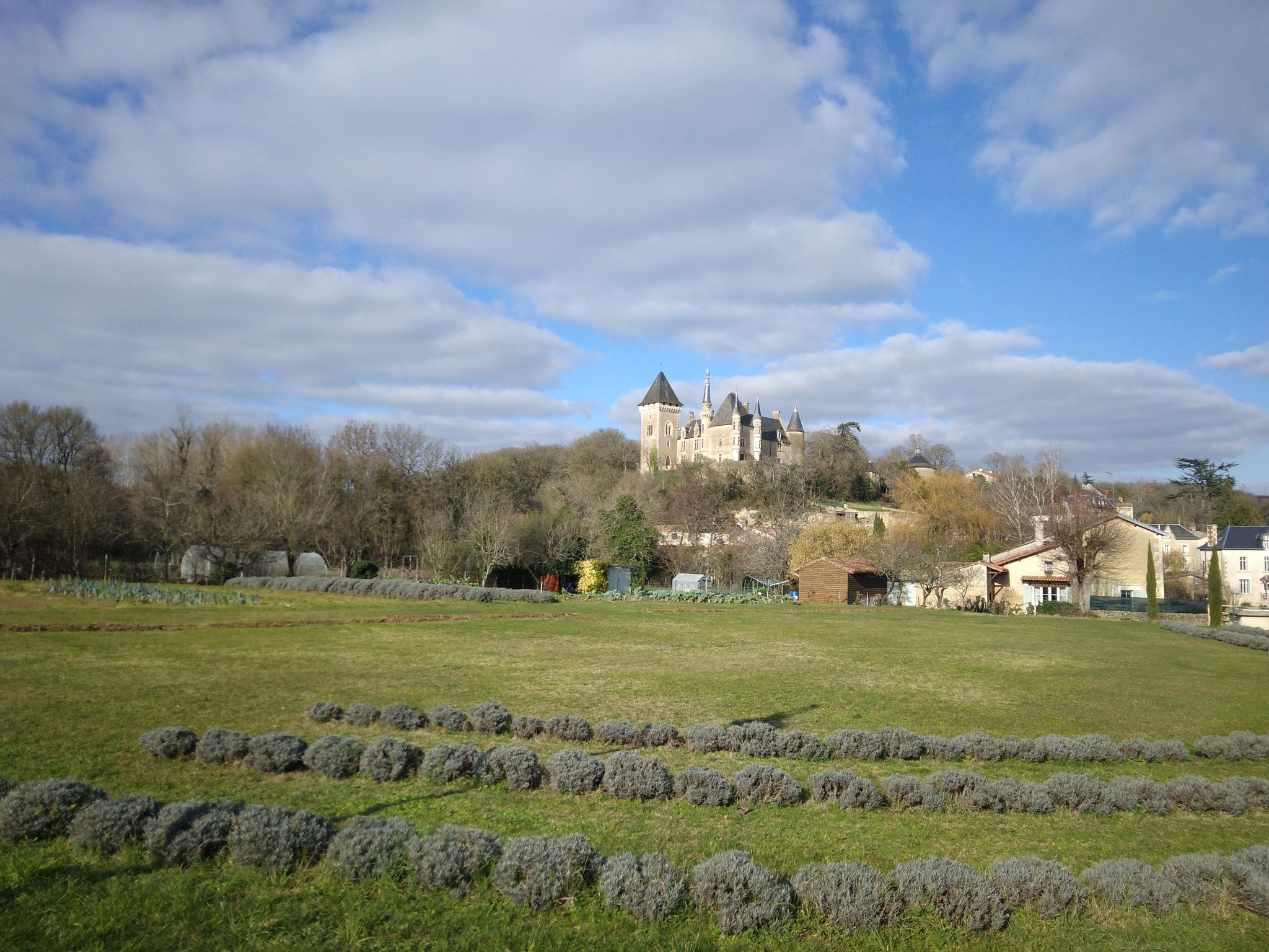 Le château d’Aigne.