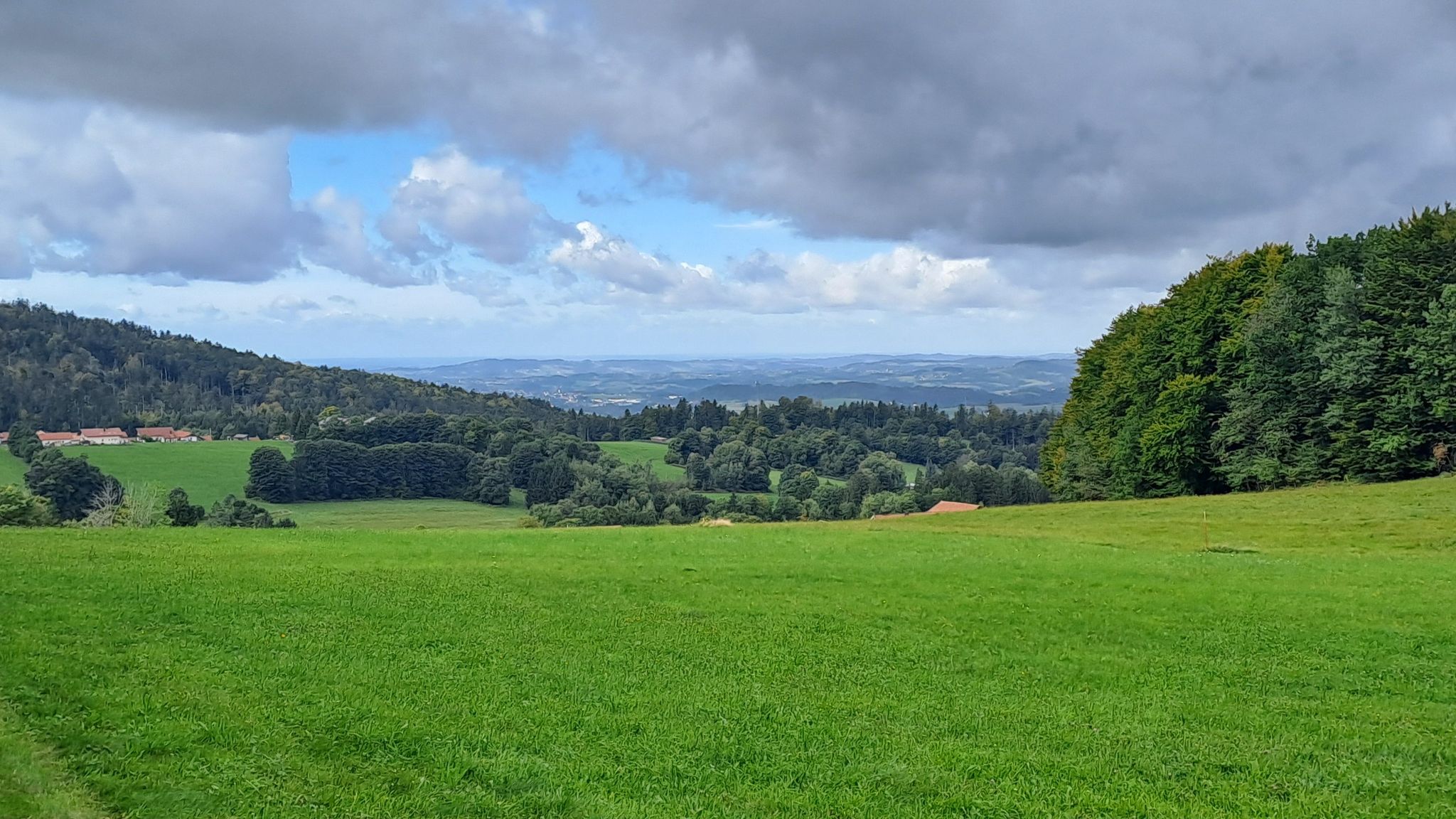 etwas diesig, aber trotzdem ein toller Blick übers Land.
