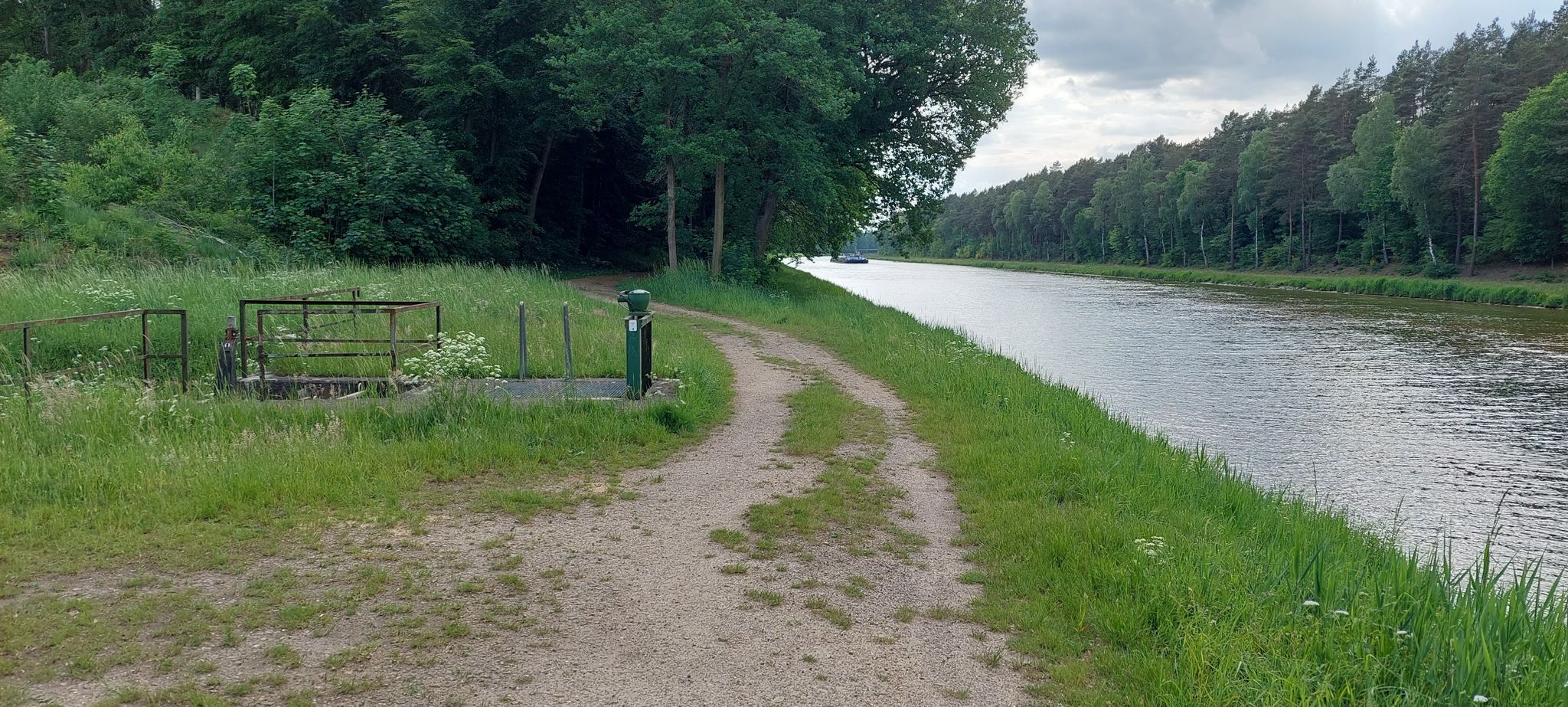 Die lezte Etappe geht am Mittellandkanal entlang.