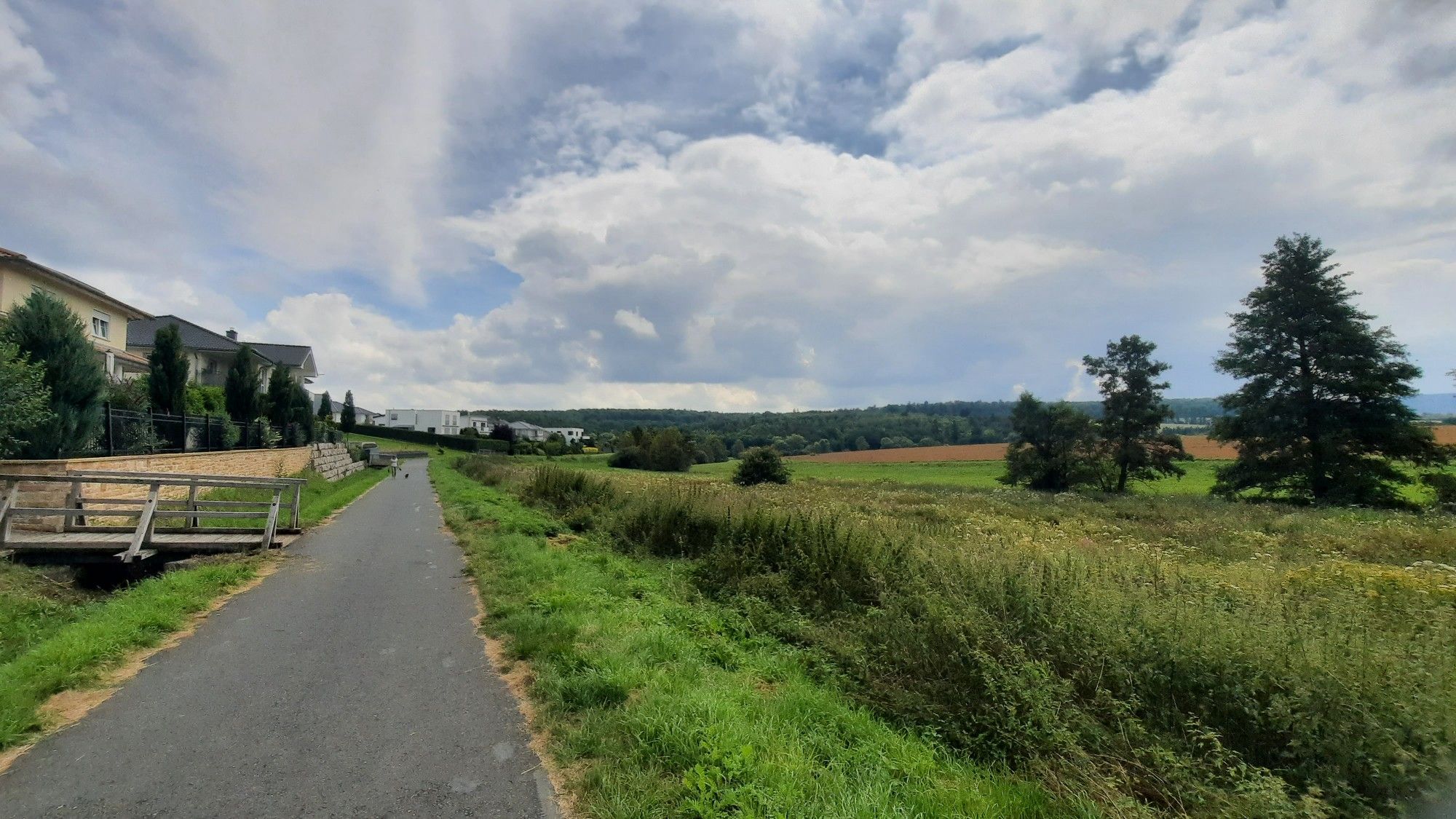 R6 am Wohngebiet Schleichenbach