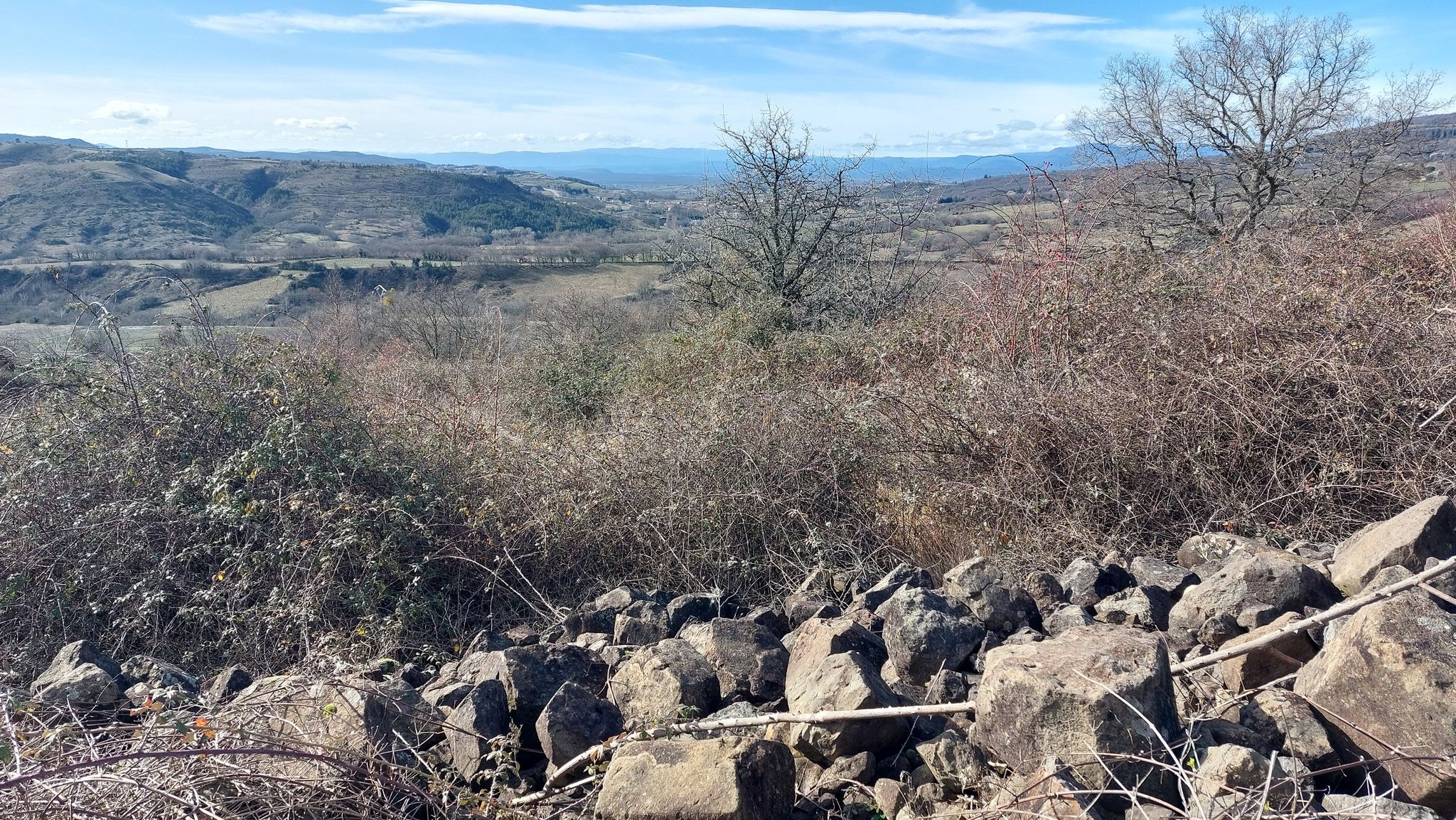 Blocs de basalte tout le long du parcours