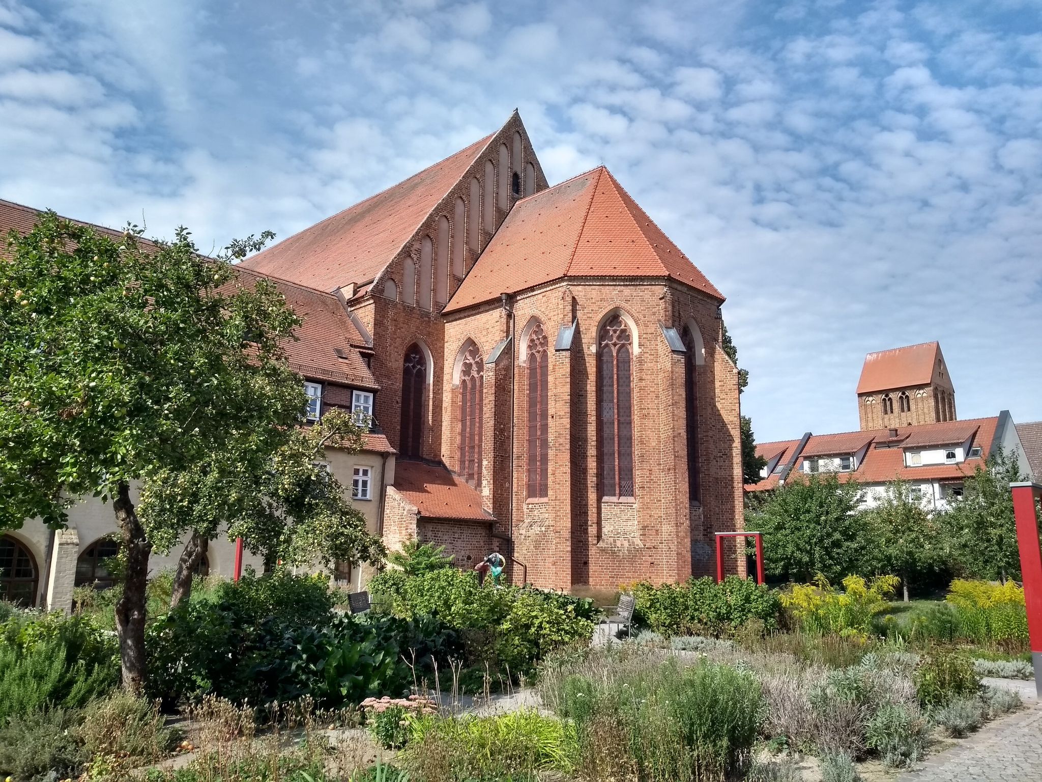 Kloster und Garten