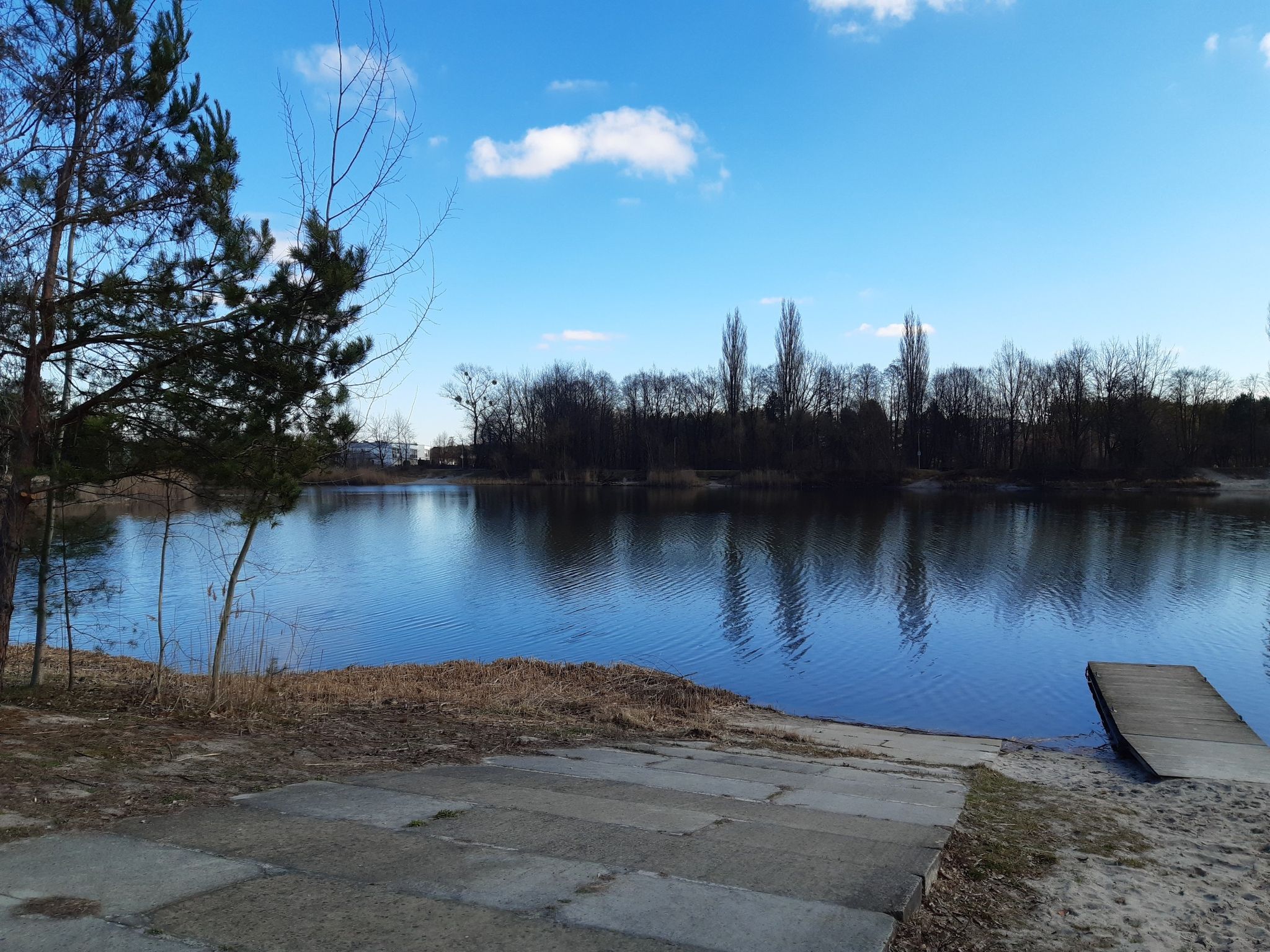 Zalew w Nowej Dębie