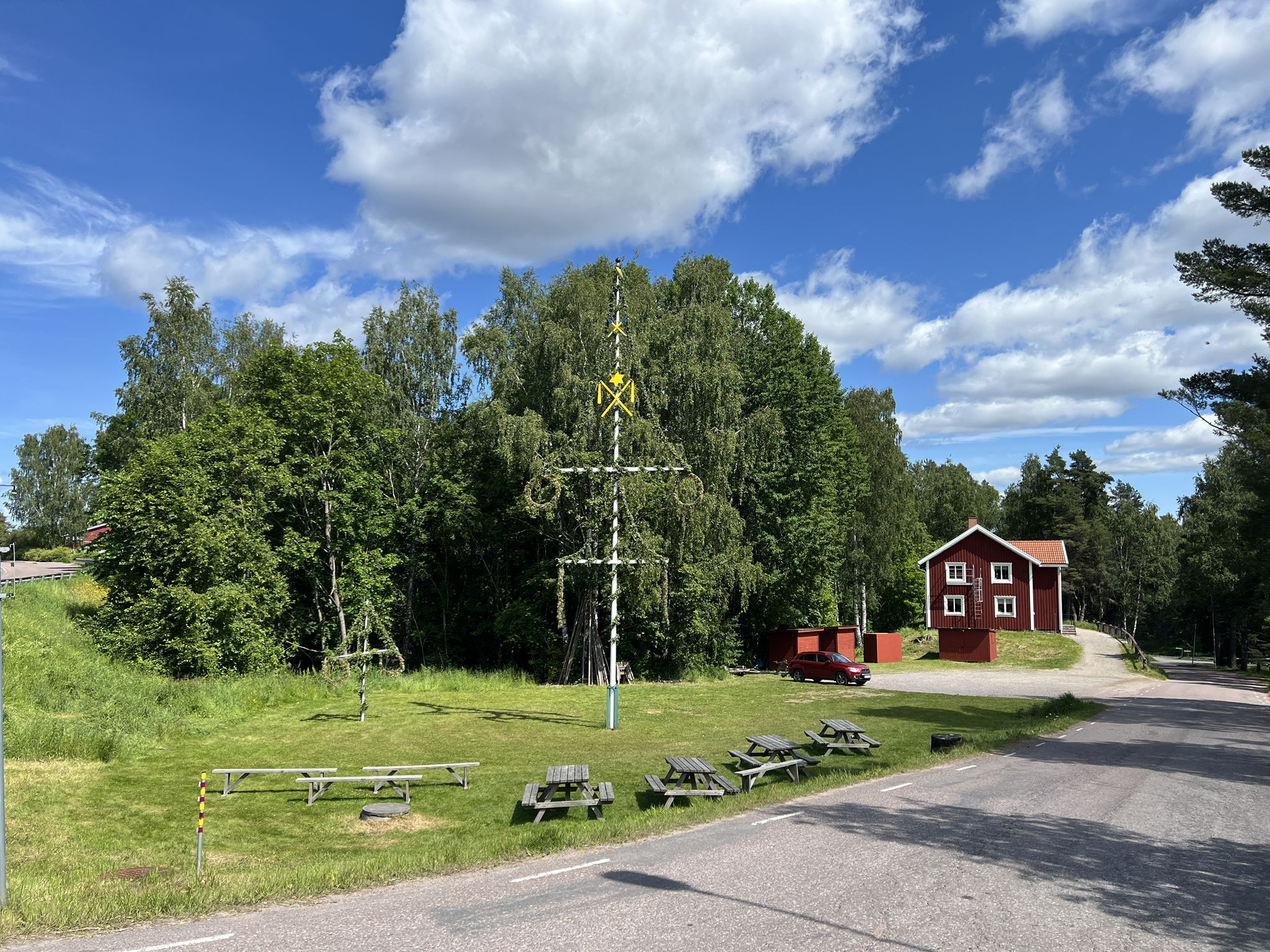 Vika Midsommarstång