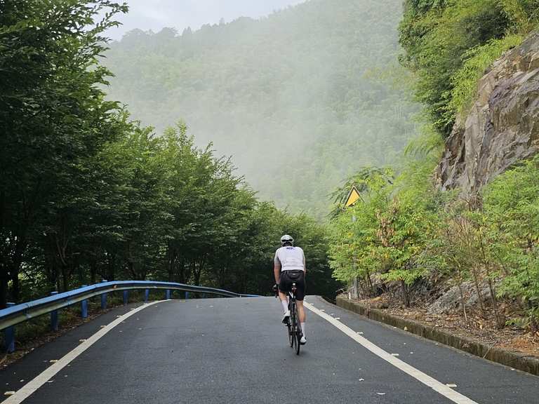 Lam Feng to An Ding Mountain loop with Joao | Rennrad-Tour | Komoot