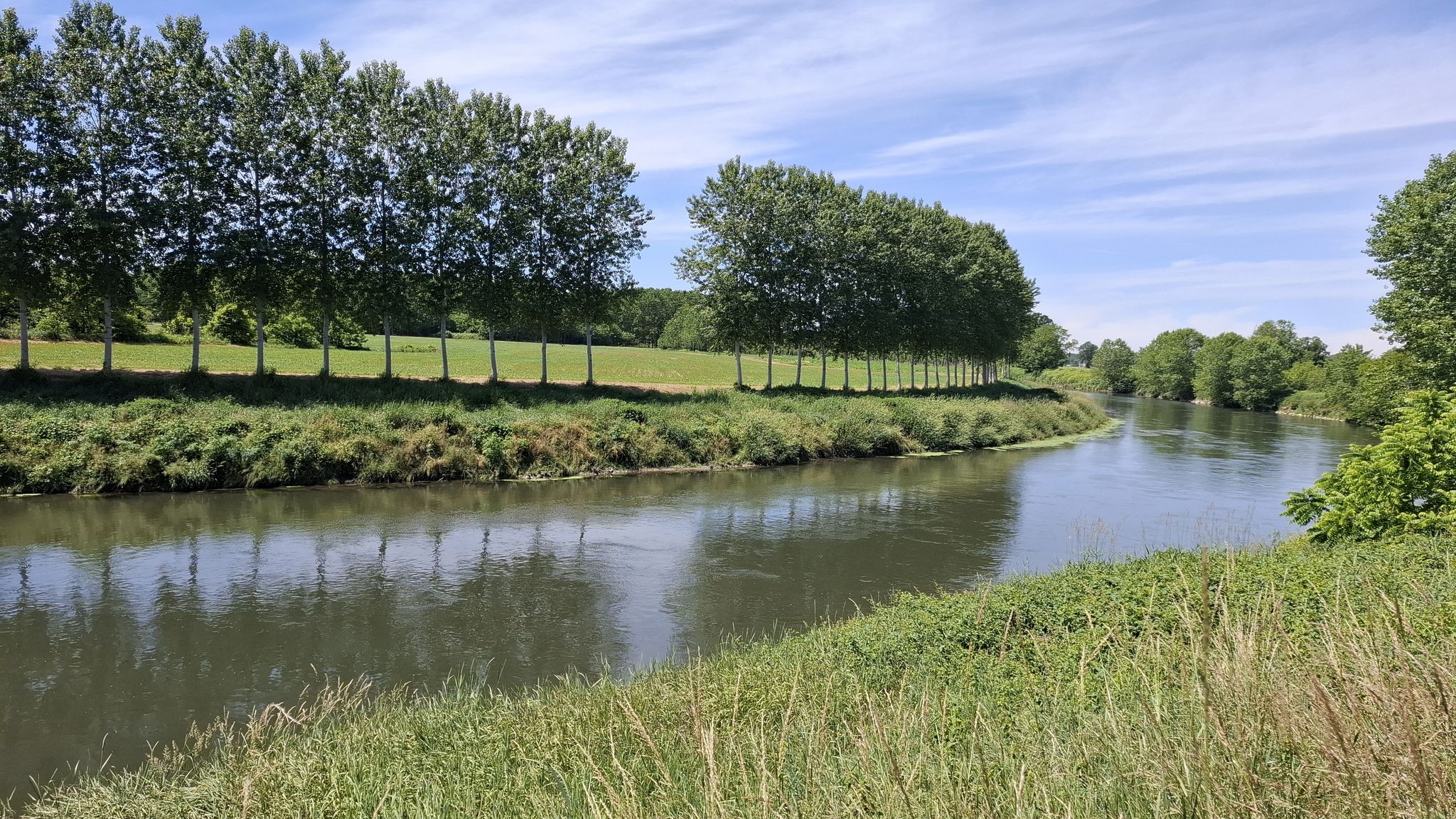 Fiume Lambro prima di S.Colombano al Lambro.