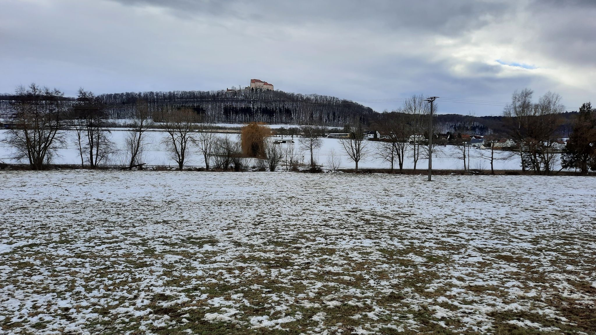 Blick zum Schloss Kapfenburg
