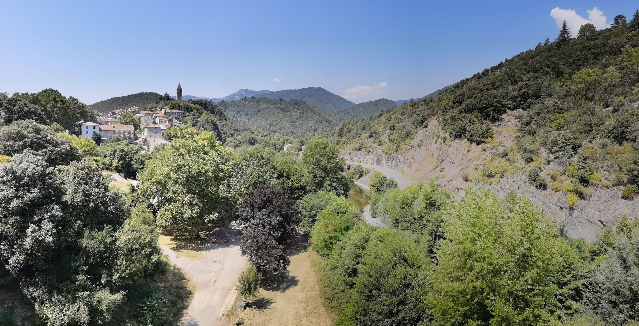 Olargues et les massifs alentour