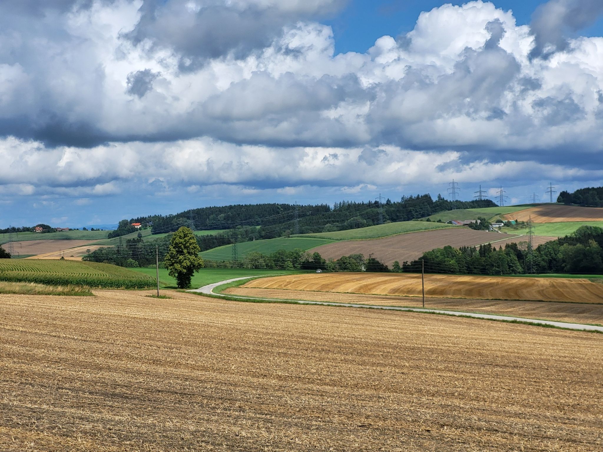 Weitblick von Kager am R 22