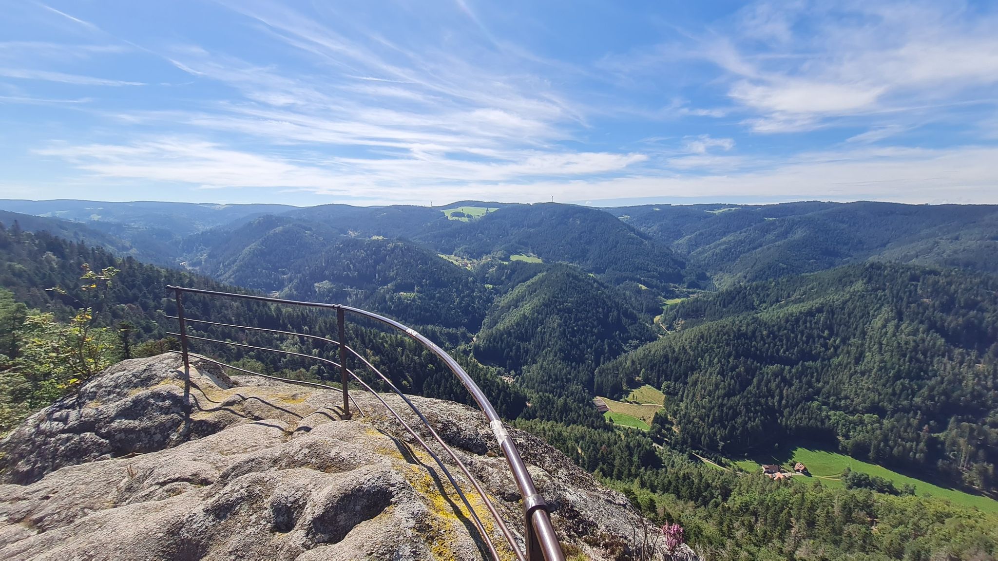Blick vom oberen Schlossfelsen
