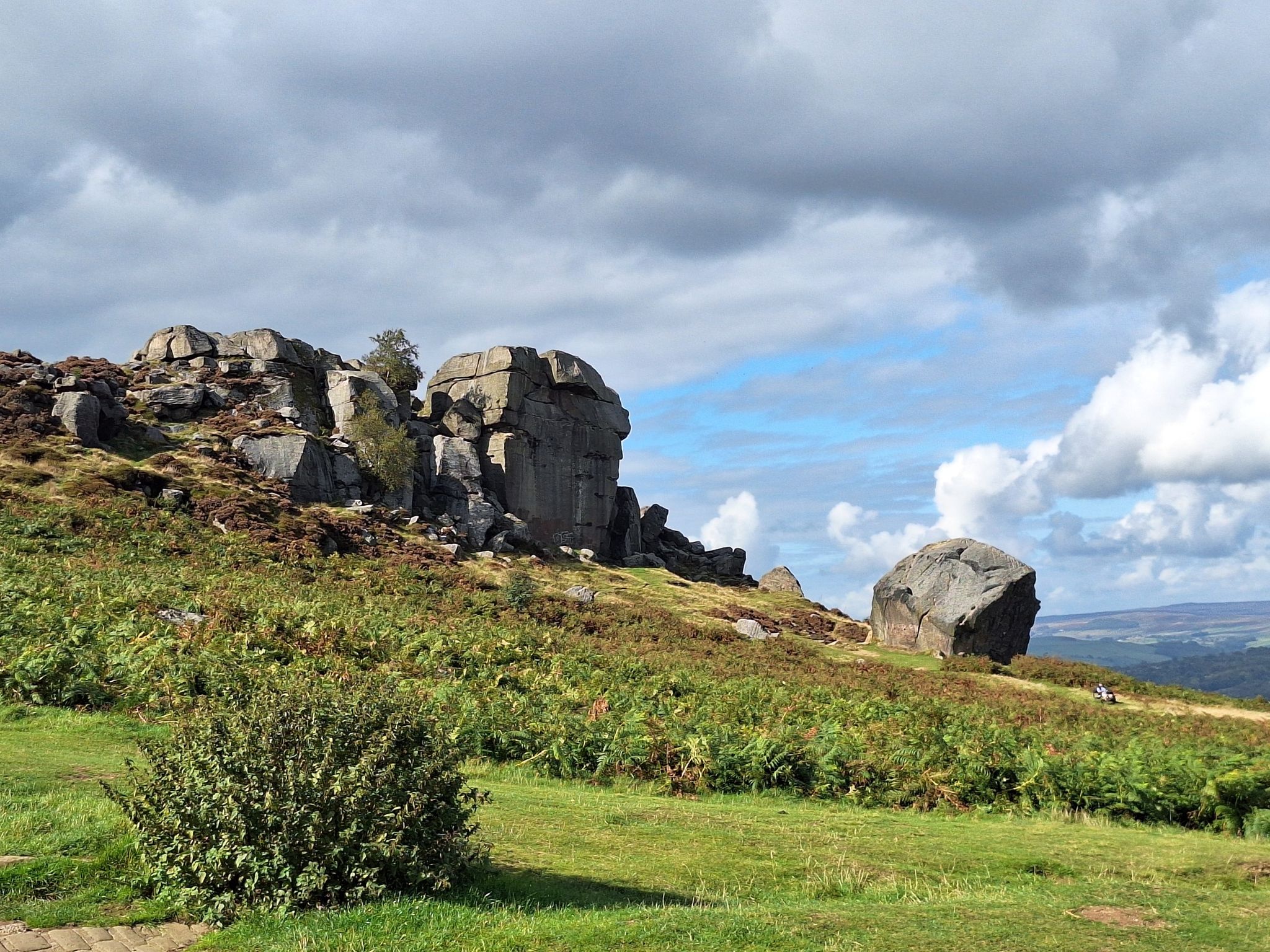 Cow and calf rocks Ilkley moor