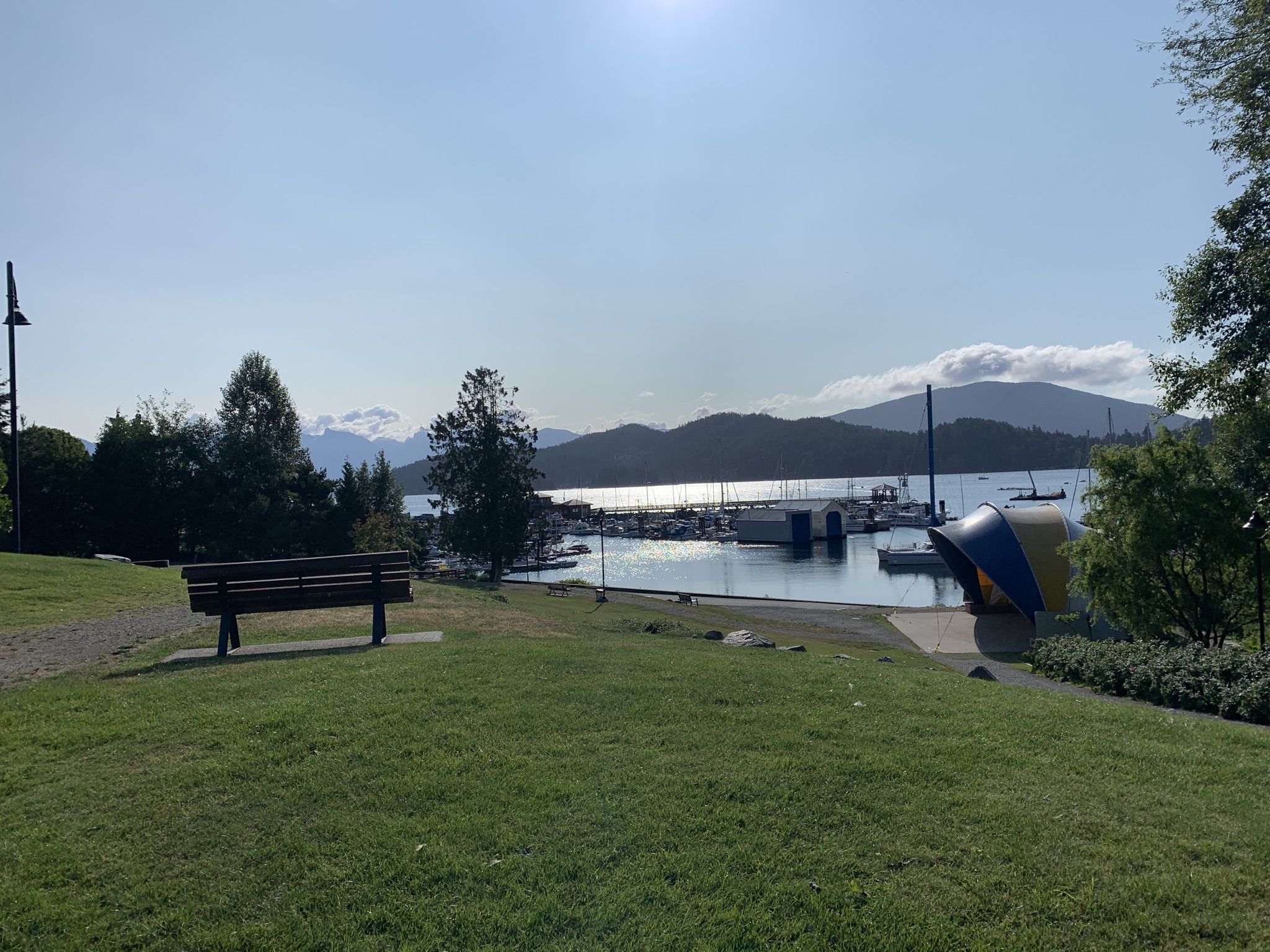 Gibsons ' port