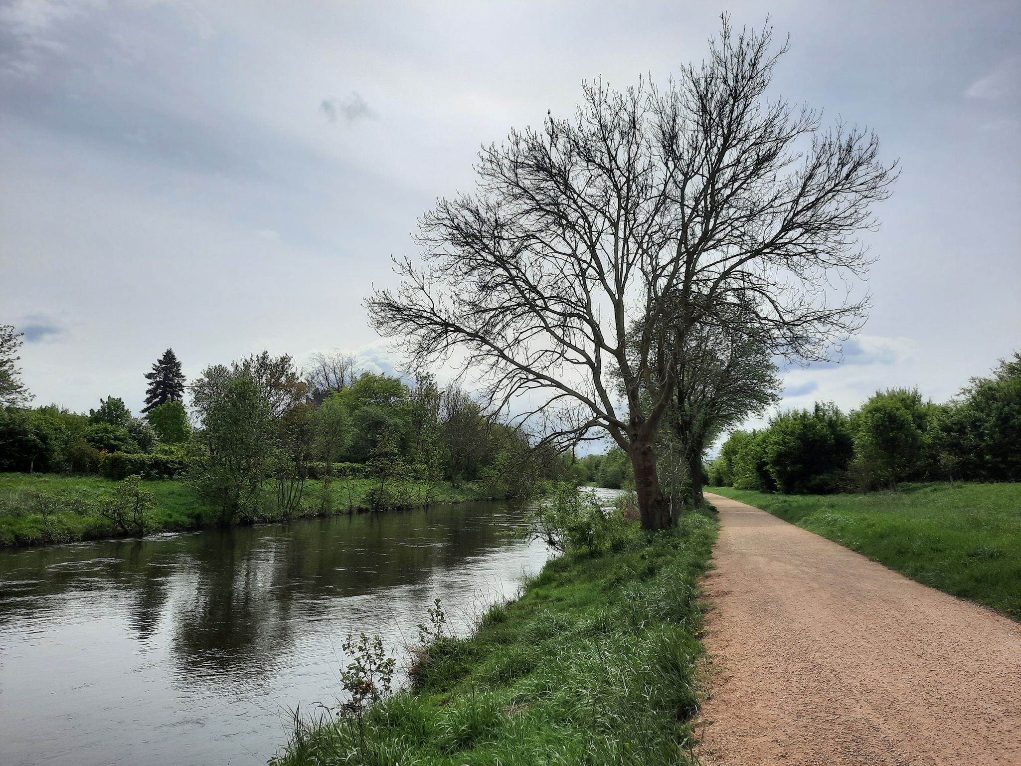 weiter entlang der Rur