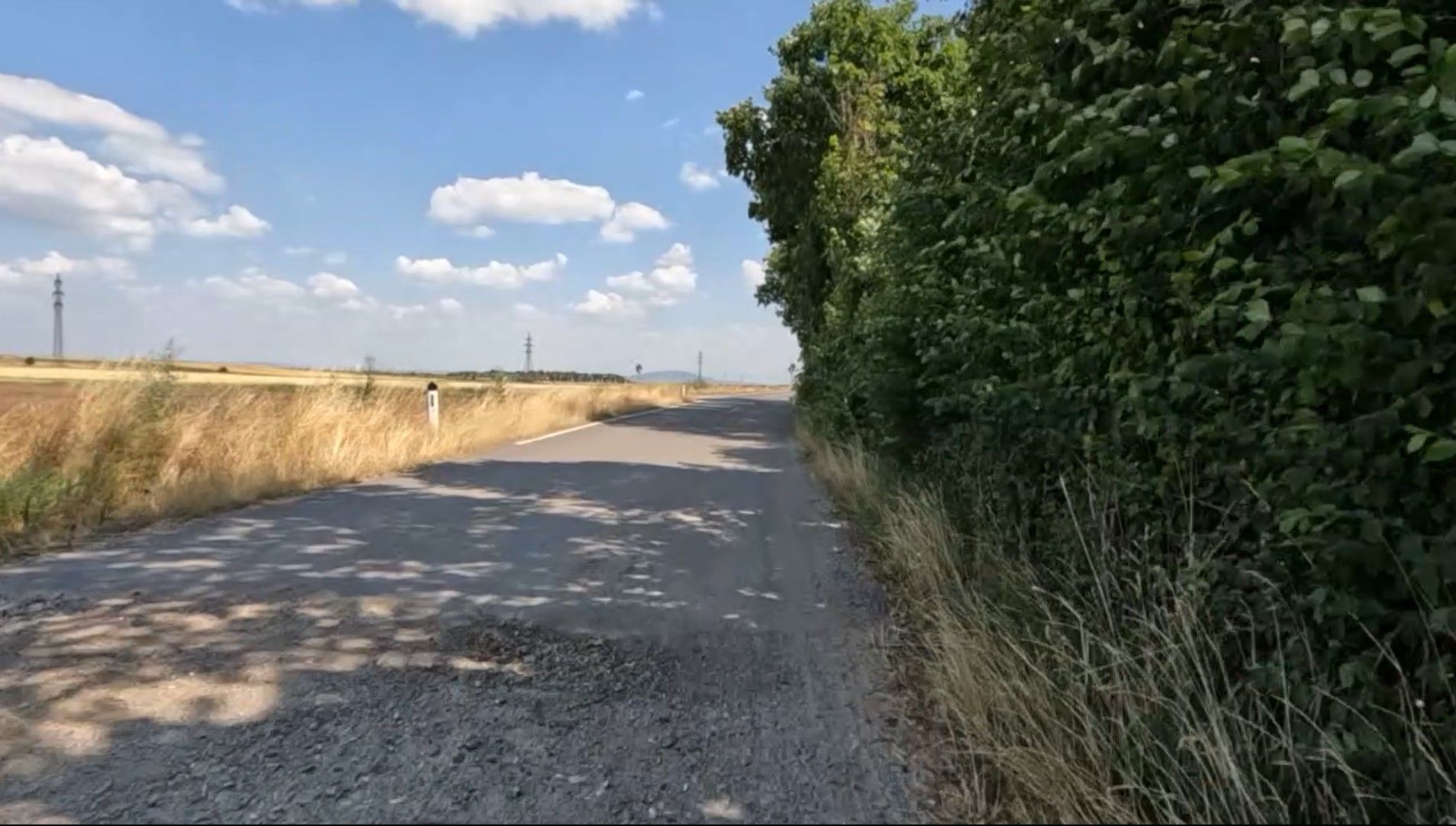 Anfahrt zur gut ausgebauten Brücke