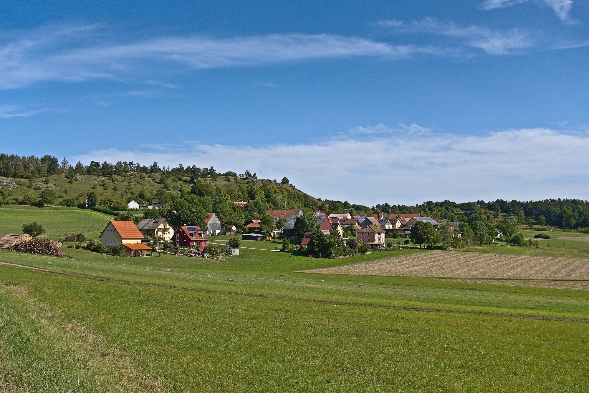 Blick auf Köttel (Ortsteil von Lichtenfels)