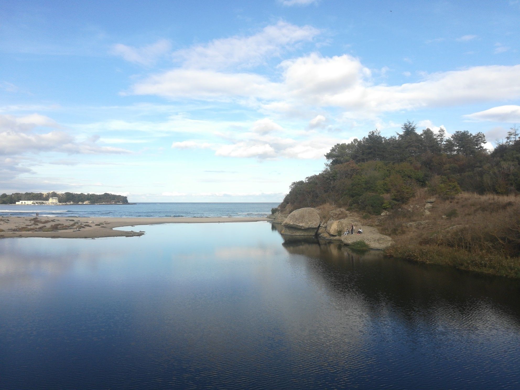 near kiten