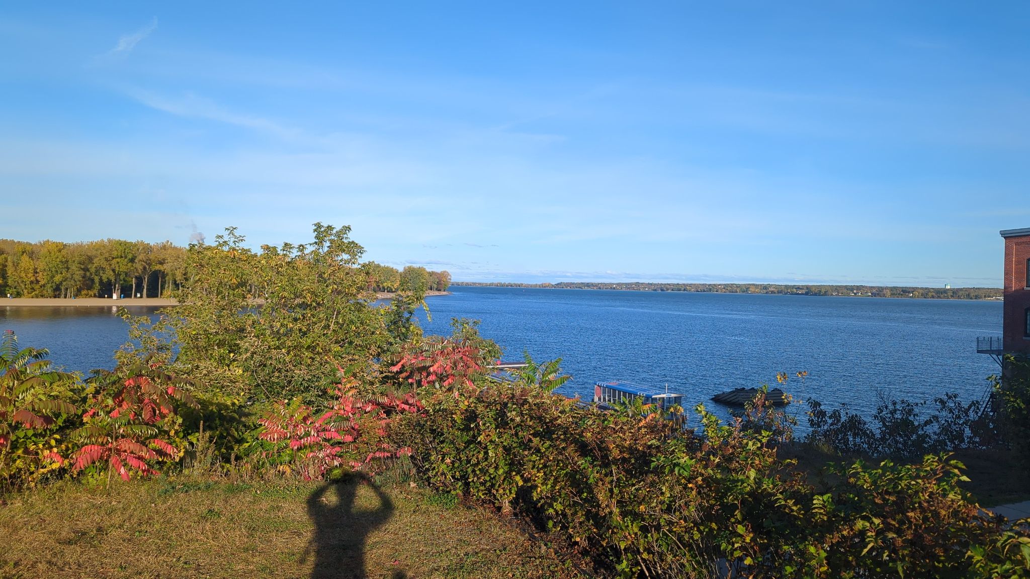 Jonction entre la rivière Saint-Maurice et le fleuve Saint-Laurent