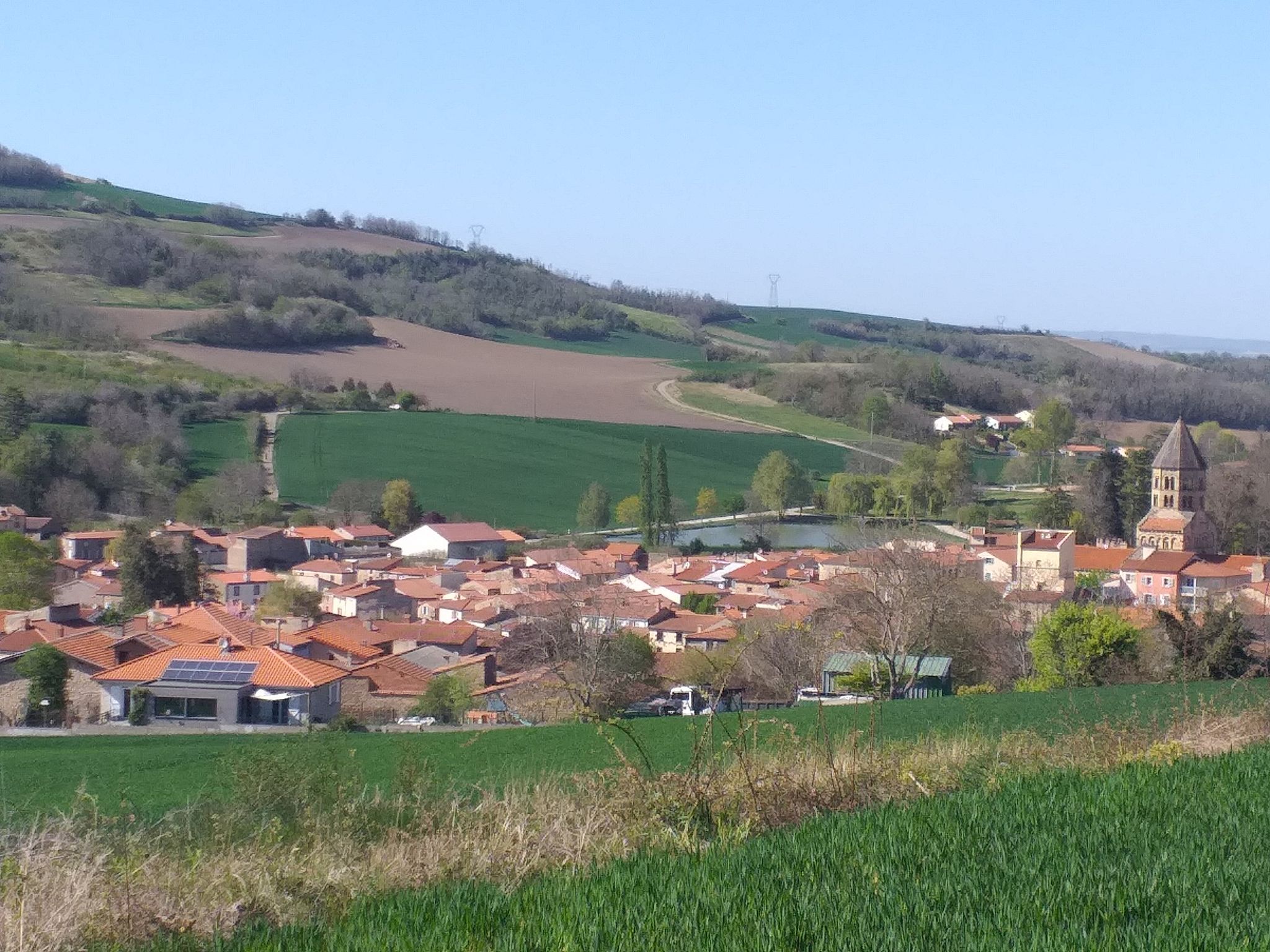 Chauriat son église et son étang 