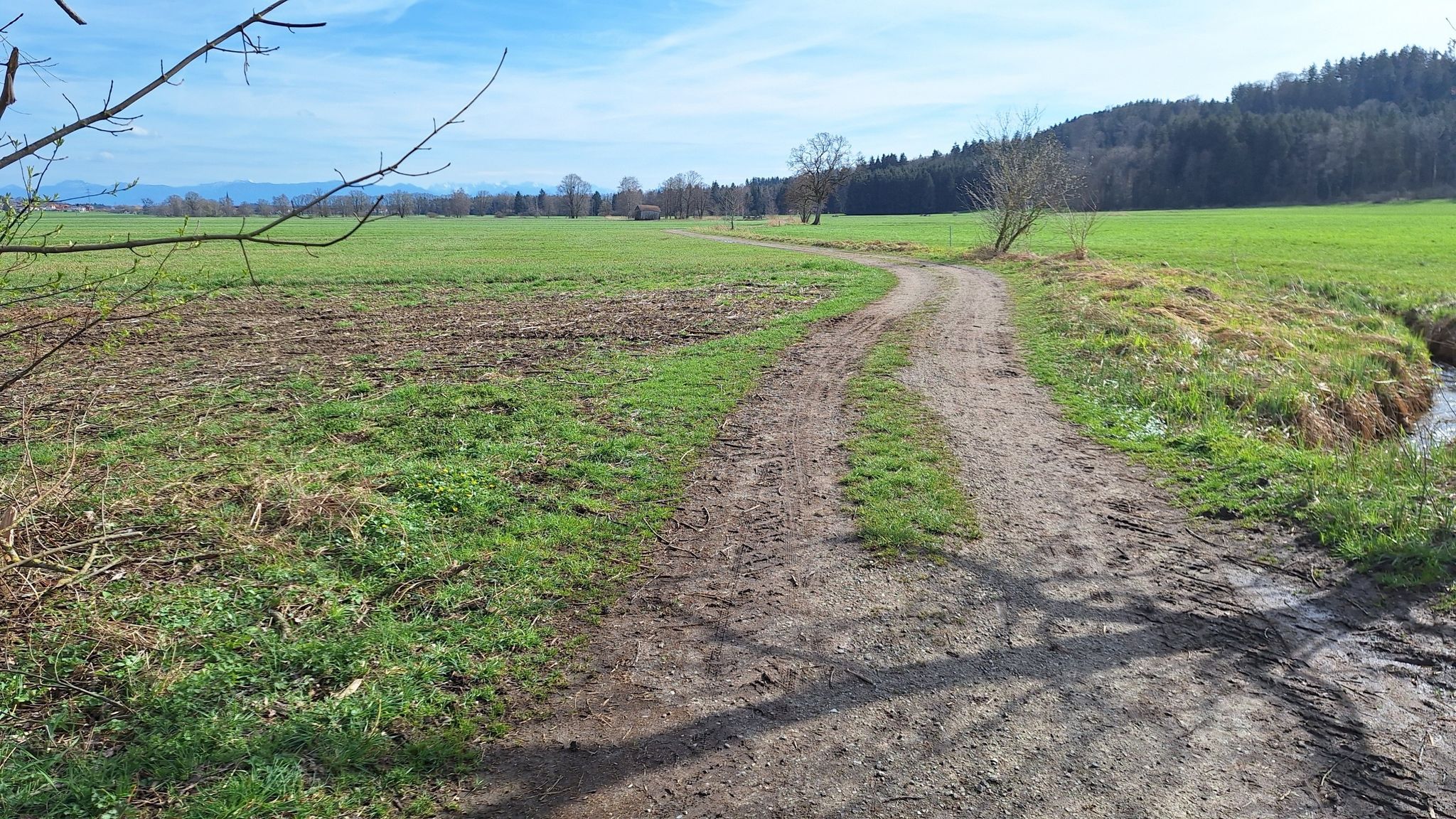 Schöne Gravelstrecke von Assling nach Grafing