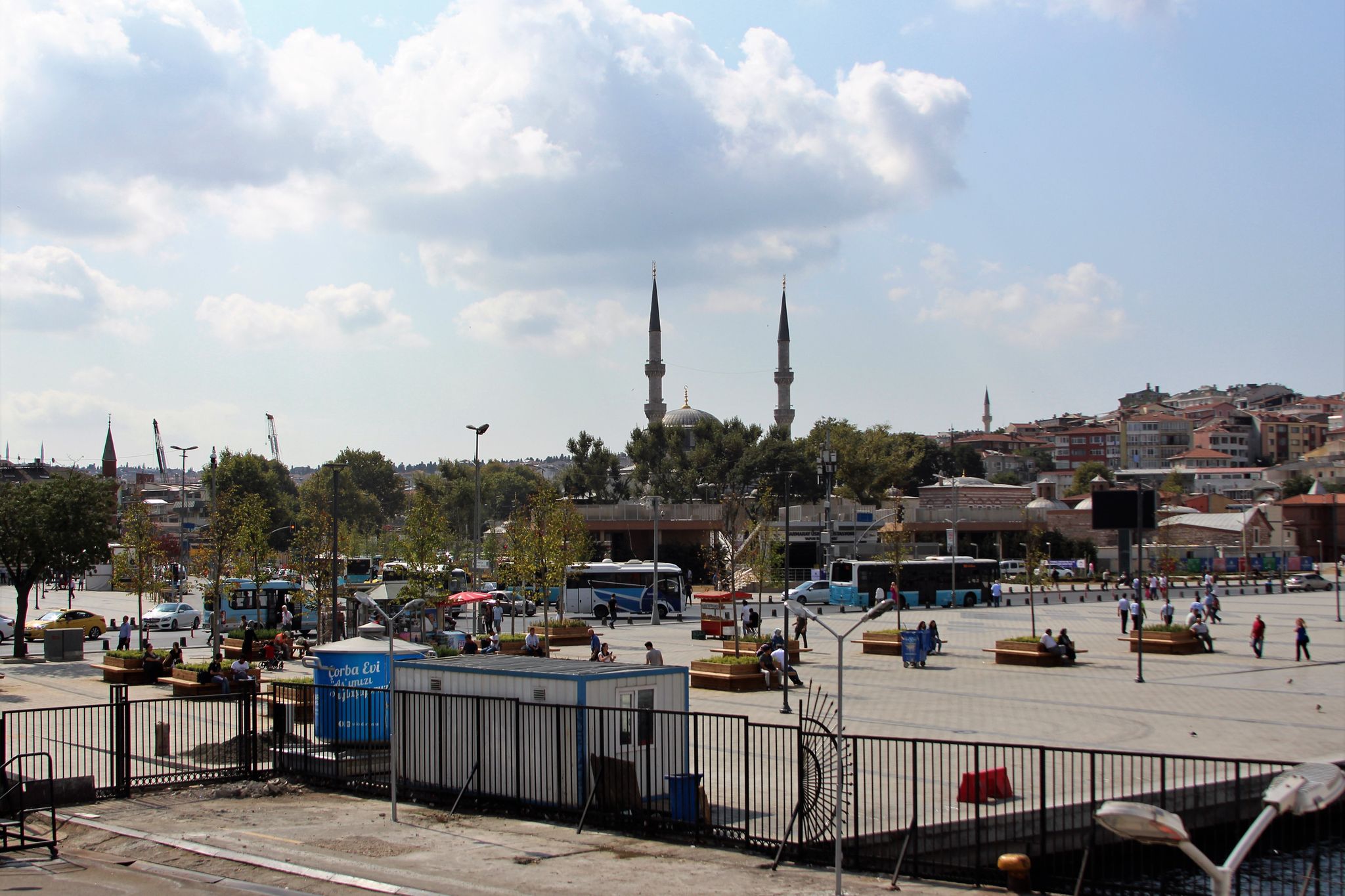 Anlegestelle Üsküdar (hier ggets in den Marmaray Tunnel)