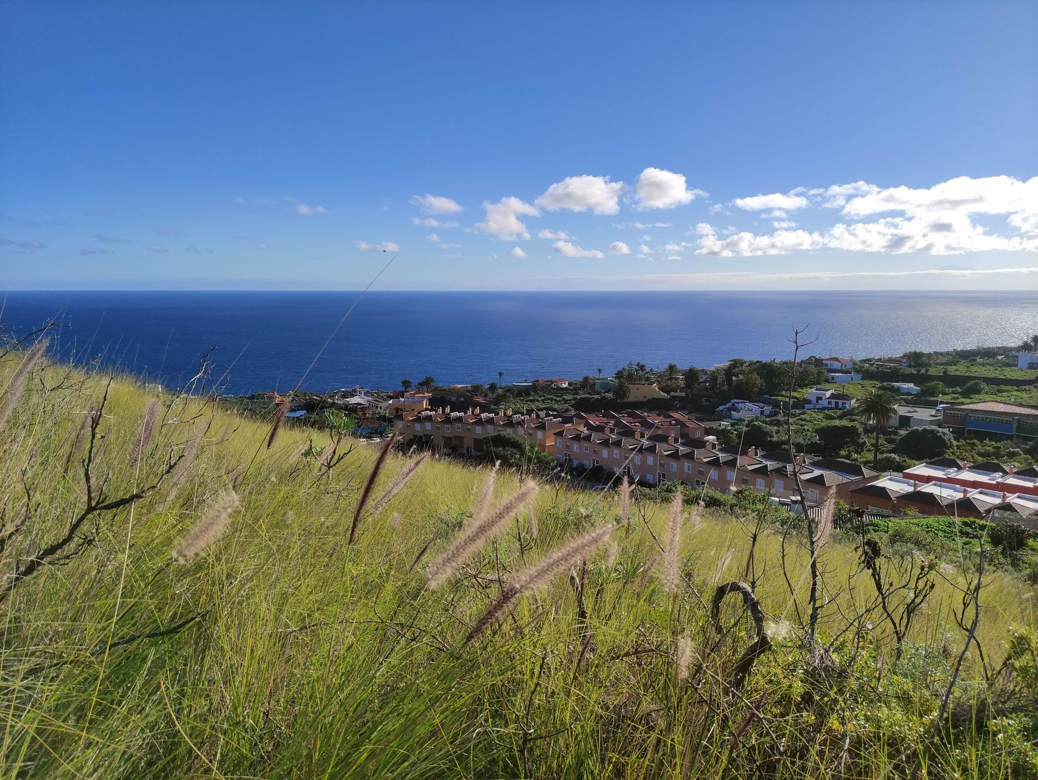 Vista desde la colina del sendero