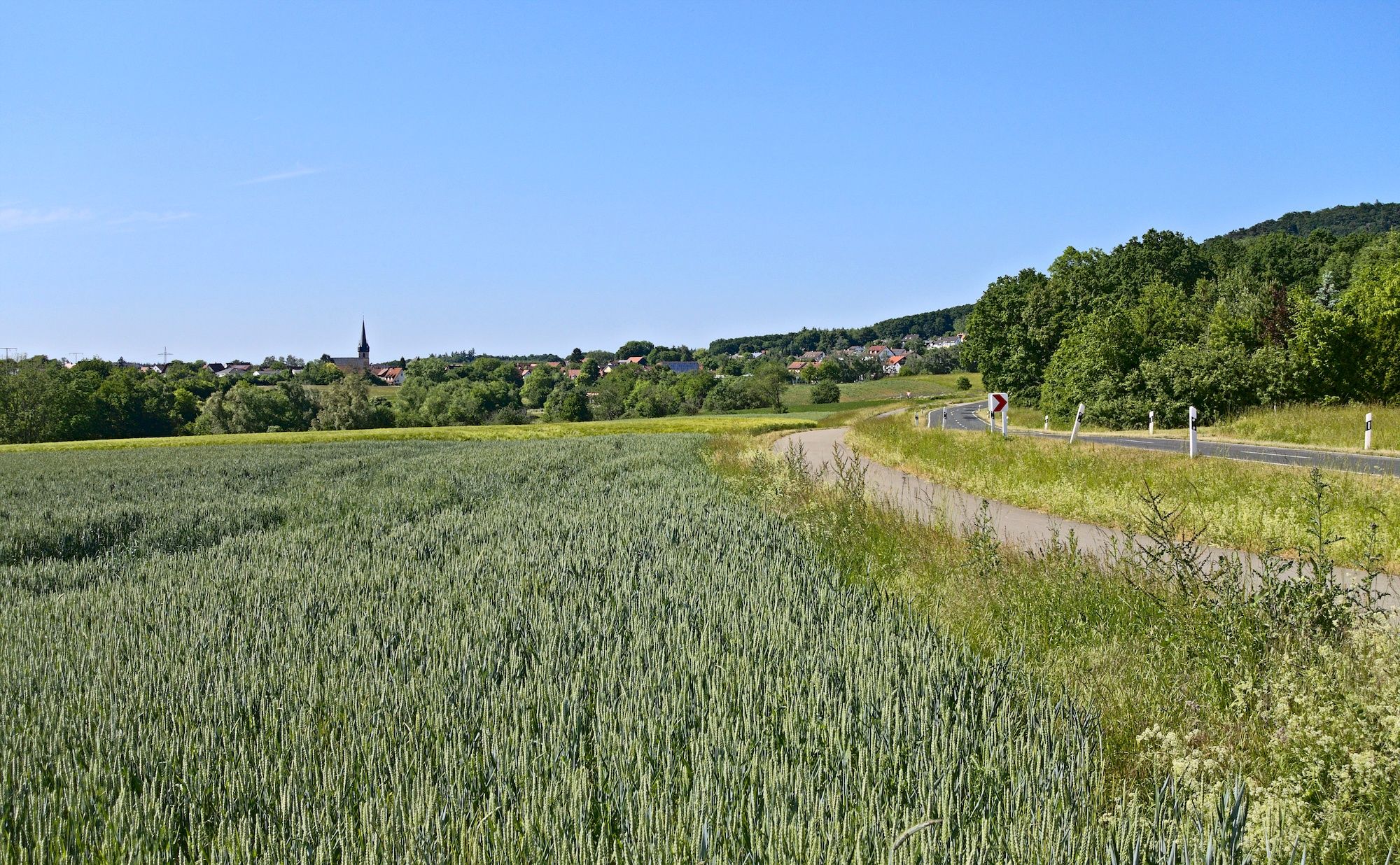 Vorbei an Geisfeld