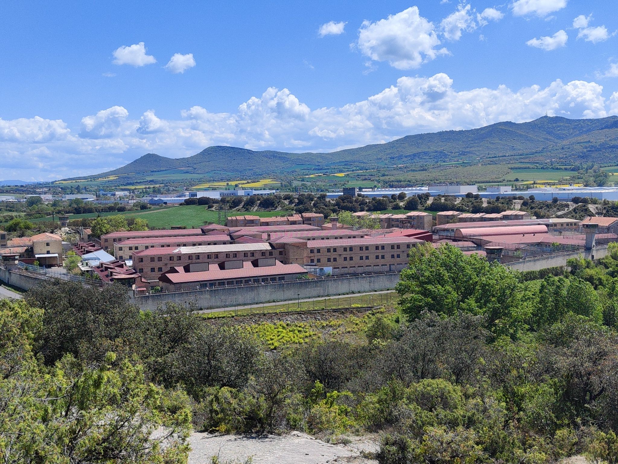 Vista de la antigua cárcel de Nanclares