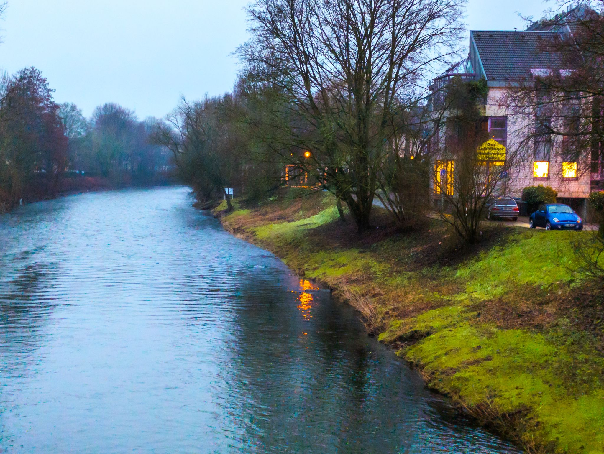 Die Wupper an der Brücke Montanusstraße