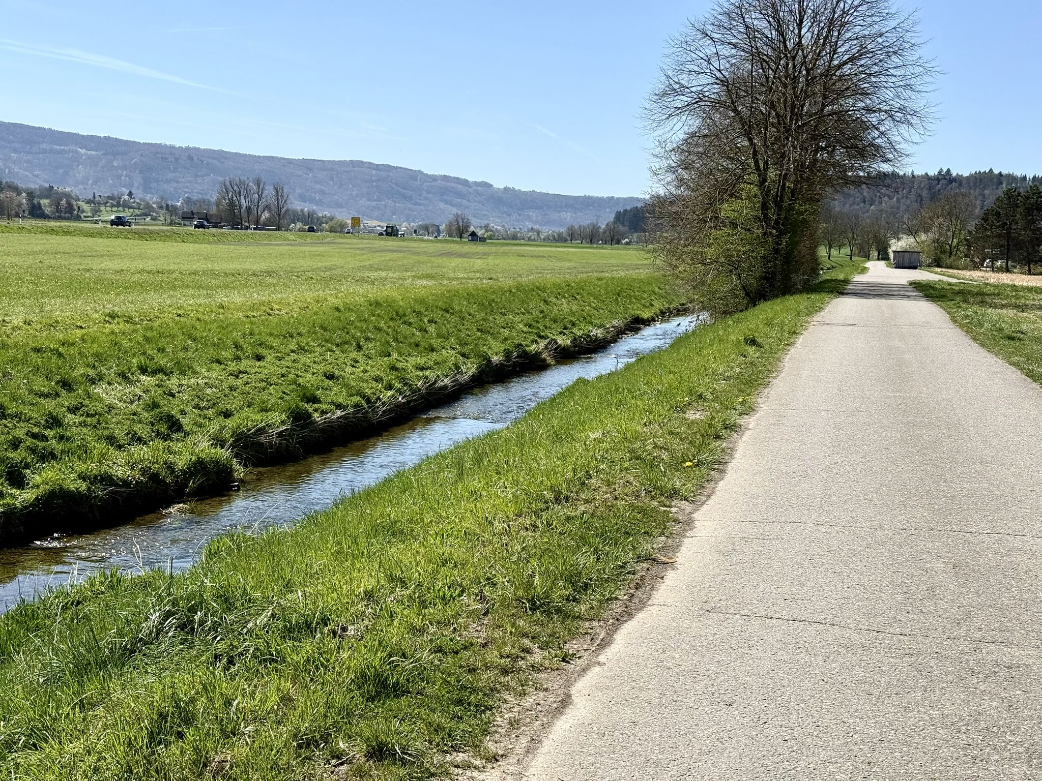 das Wasser fließt in die richtige Richtung
