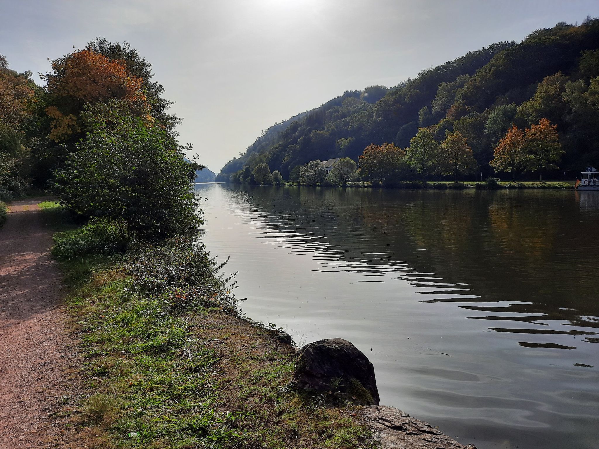 ...und Flussaufwärts