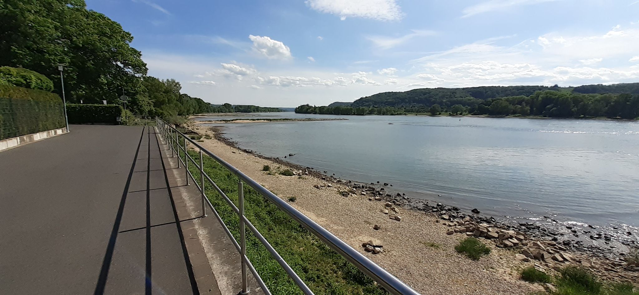 Rhöndorf / Rheinuferpromenade
