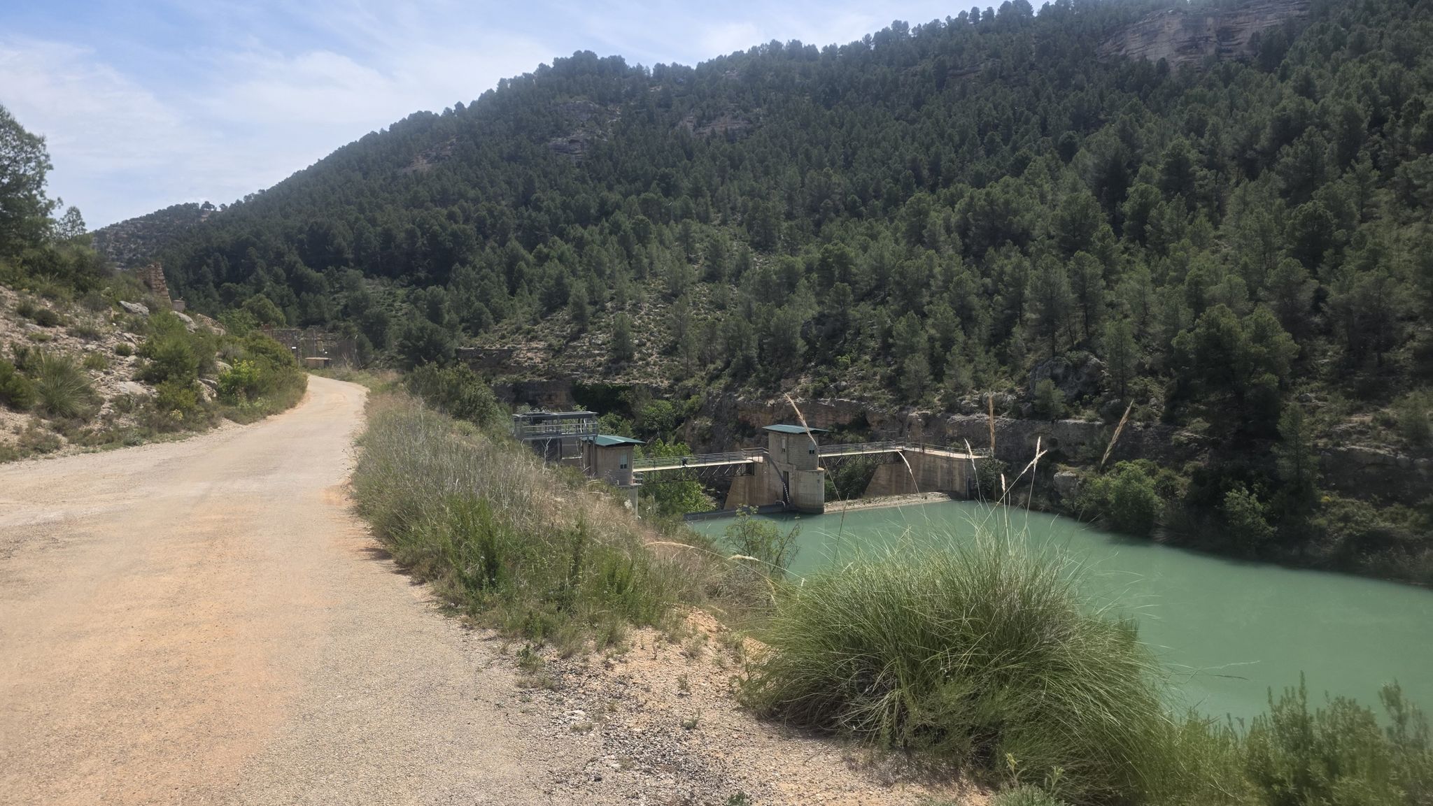El-Bosque-Staudamm, bei Tolosa, Gemeinde Albacete. Dient als Umleitungs- und Abflussregulierungswehr.