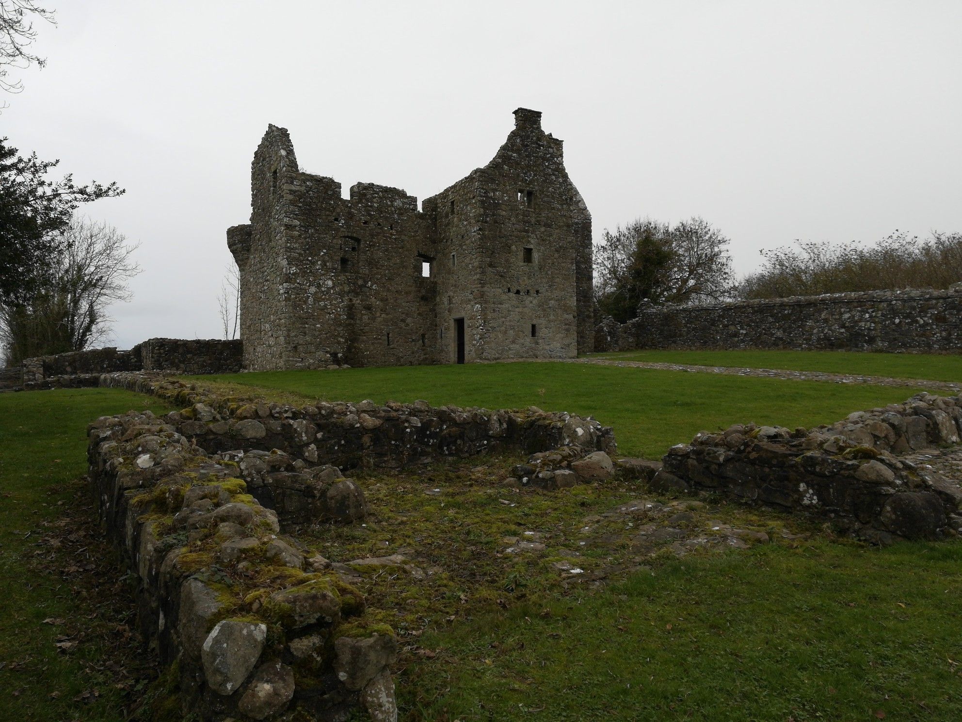 Tully Castle