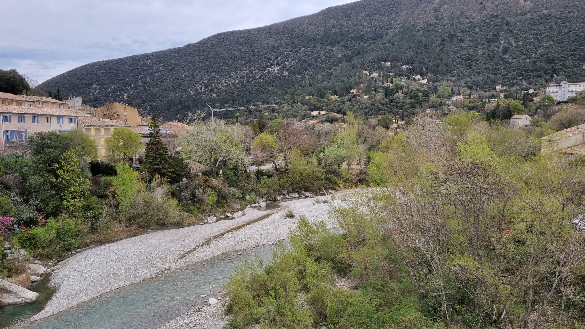 Vue depuis le Le Pont Roman de Nyons