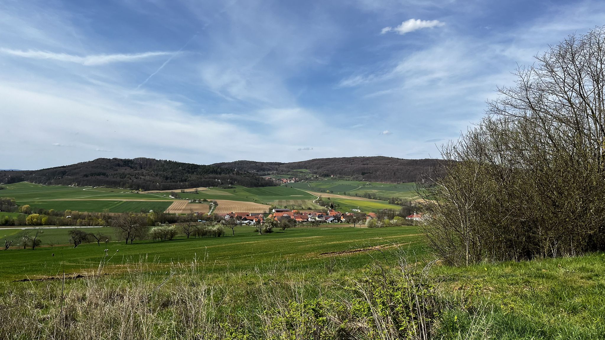 Am Weg entlang immer wieder schöne Aussichten