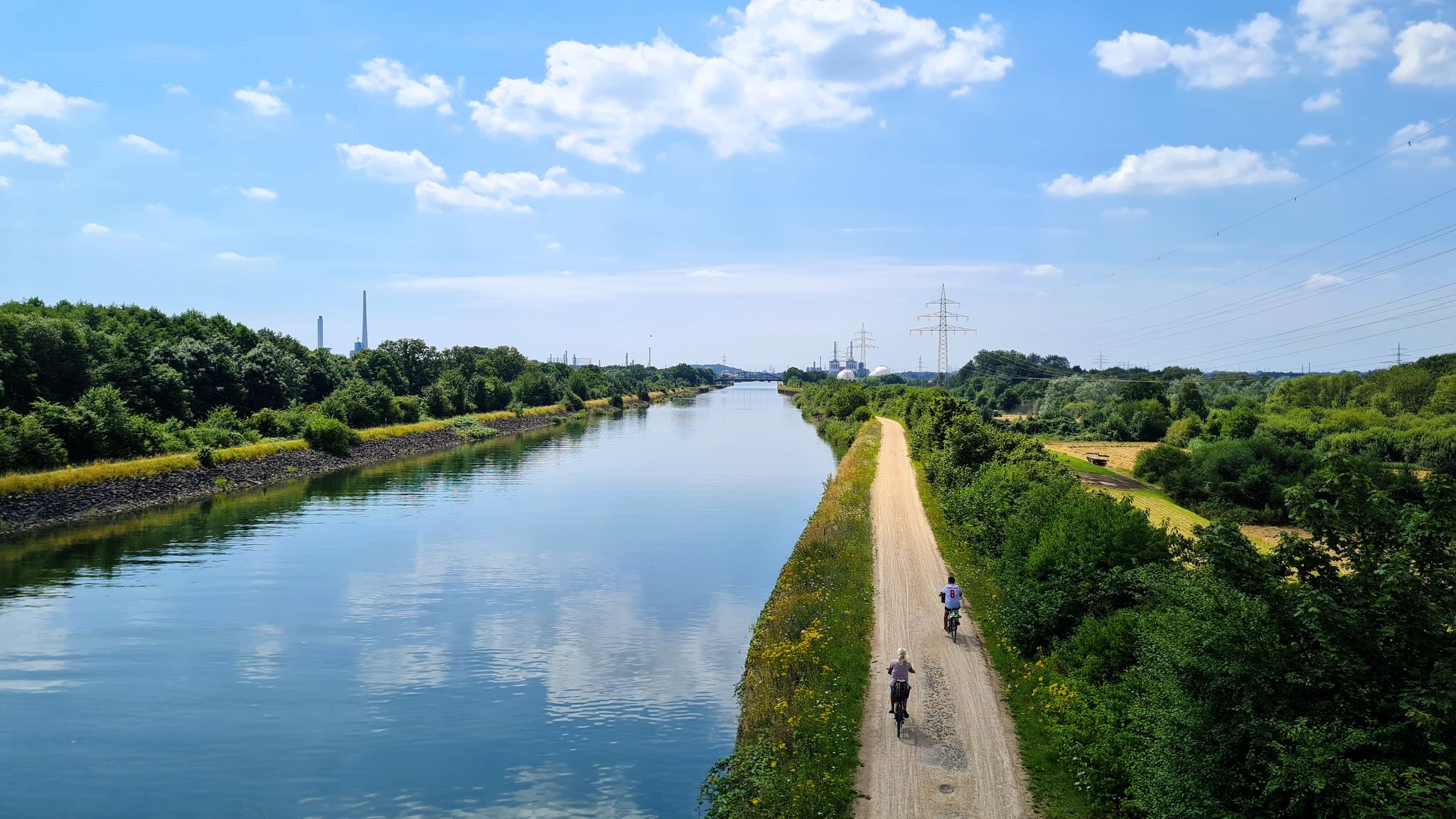 Blick von der Vennheider Brücke auf den Wesel-Datteln-Kanal
