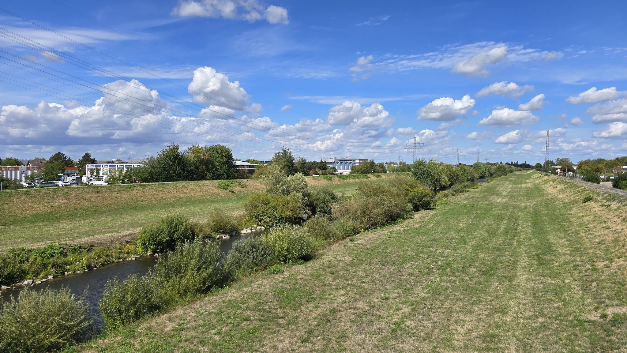 Kinzig - nördlich der Otto-Hahn-Straße