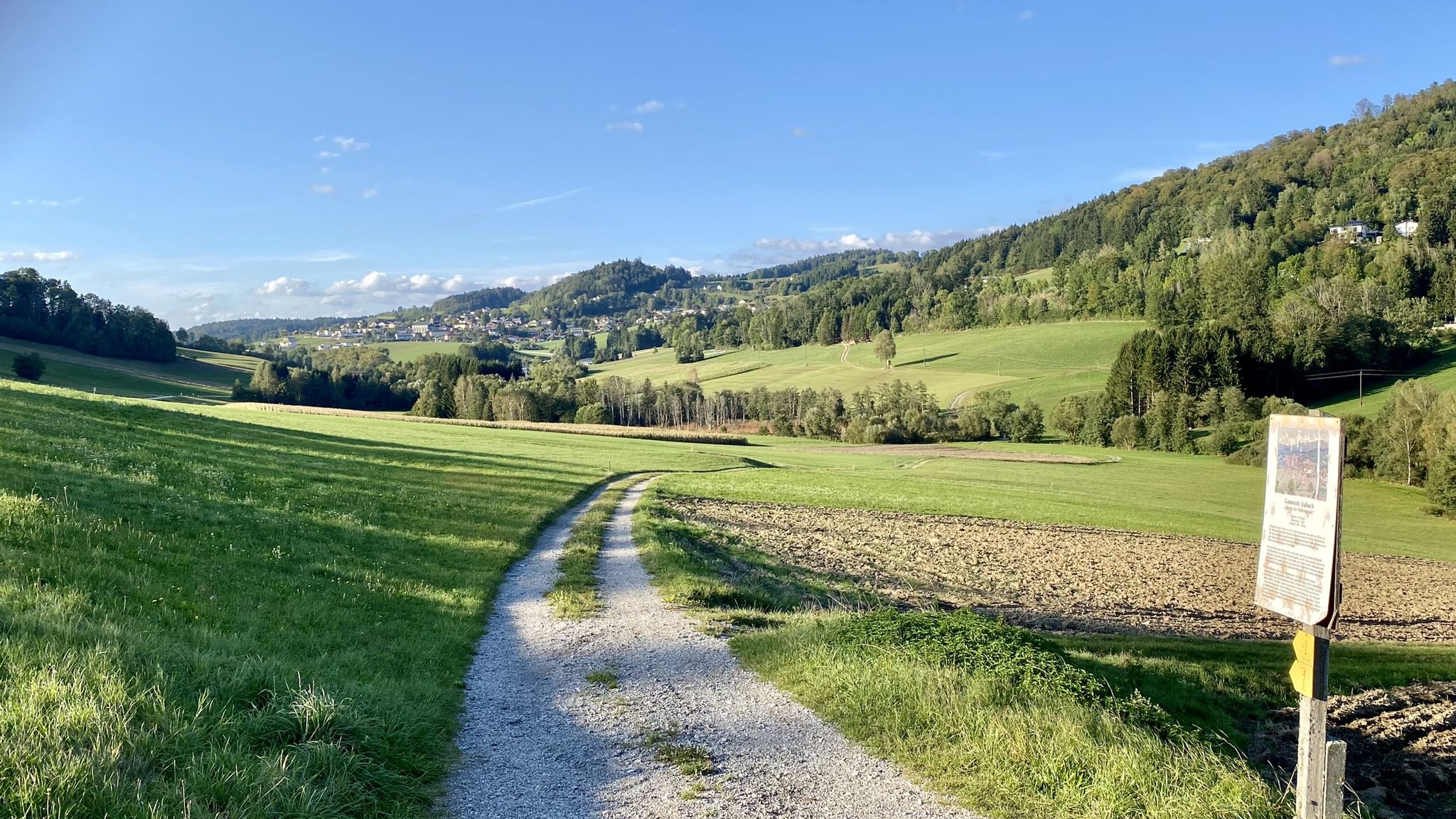 Mühltal-Feldweg nach Julbach