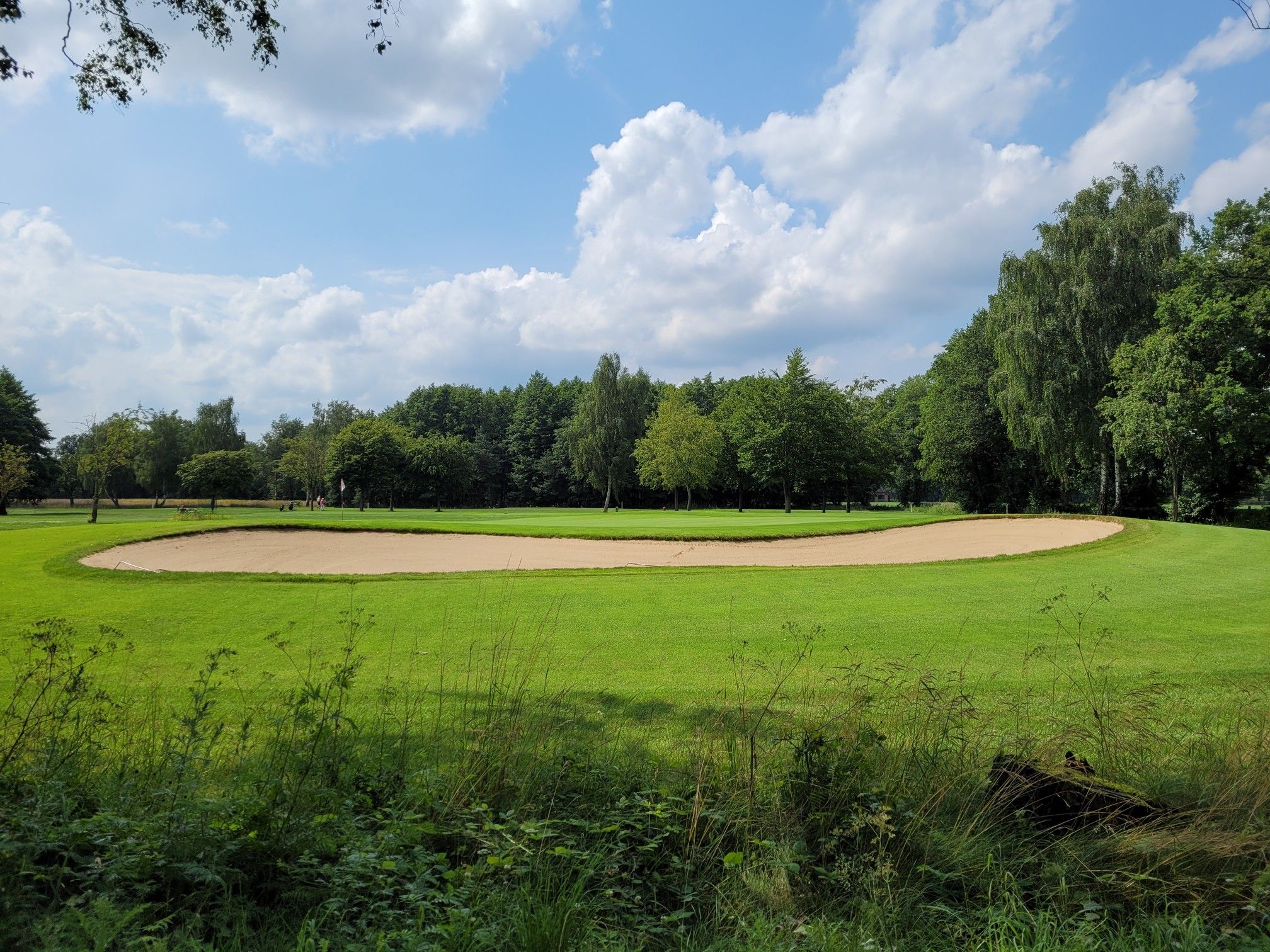 Am Golfpark entlang